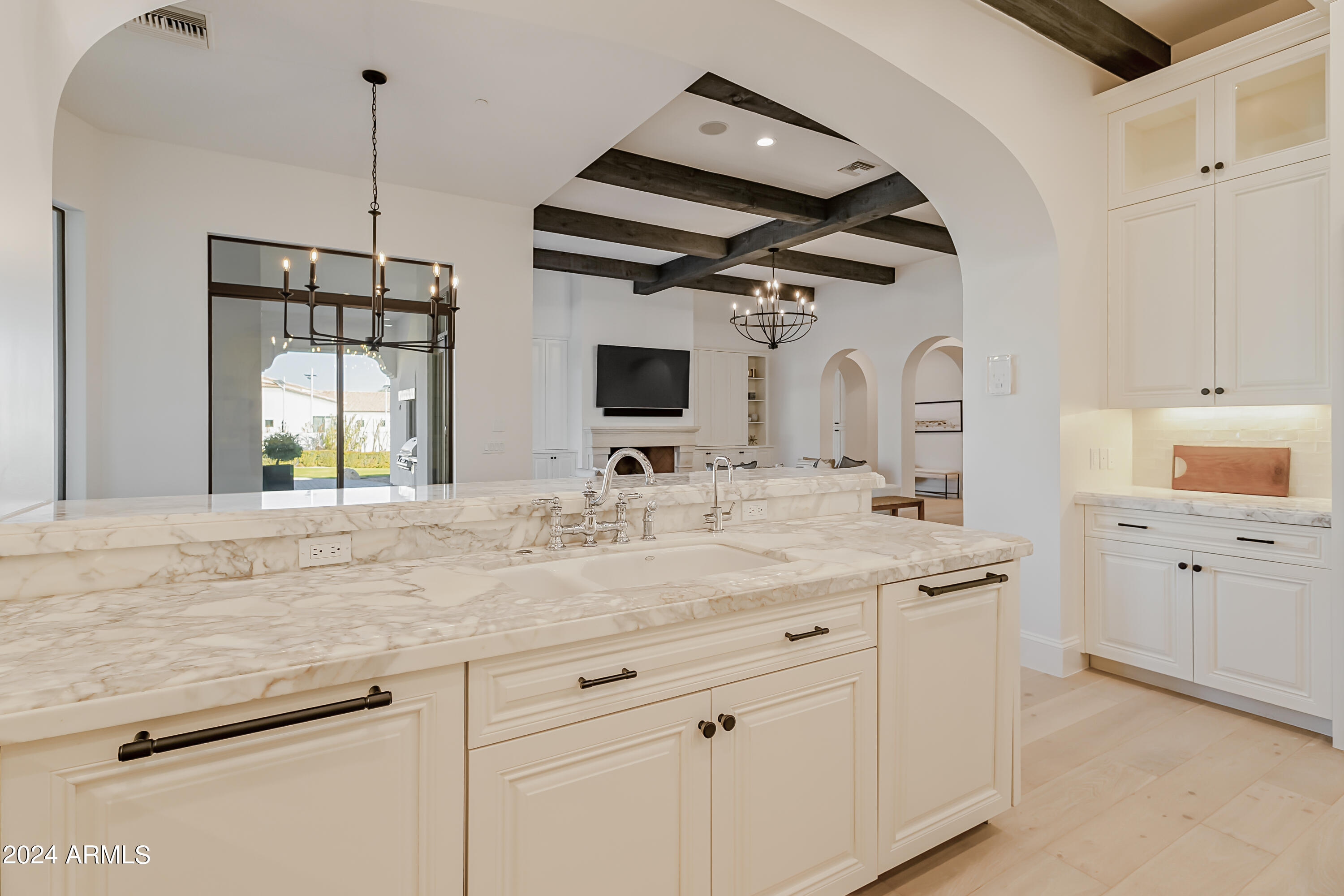 MOUNTAIN VIEW - Residential