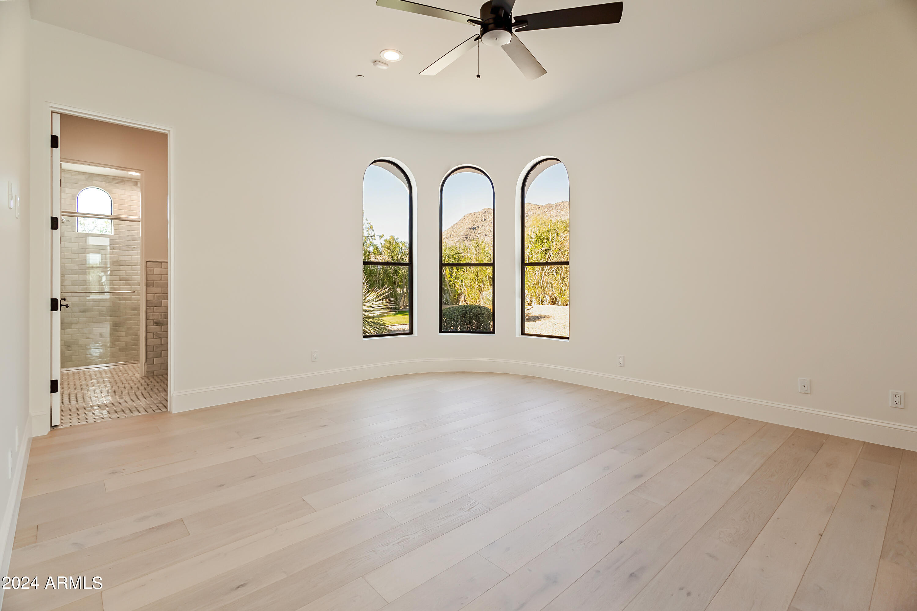 MOUNTAIN VIEW - Residential