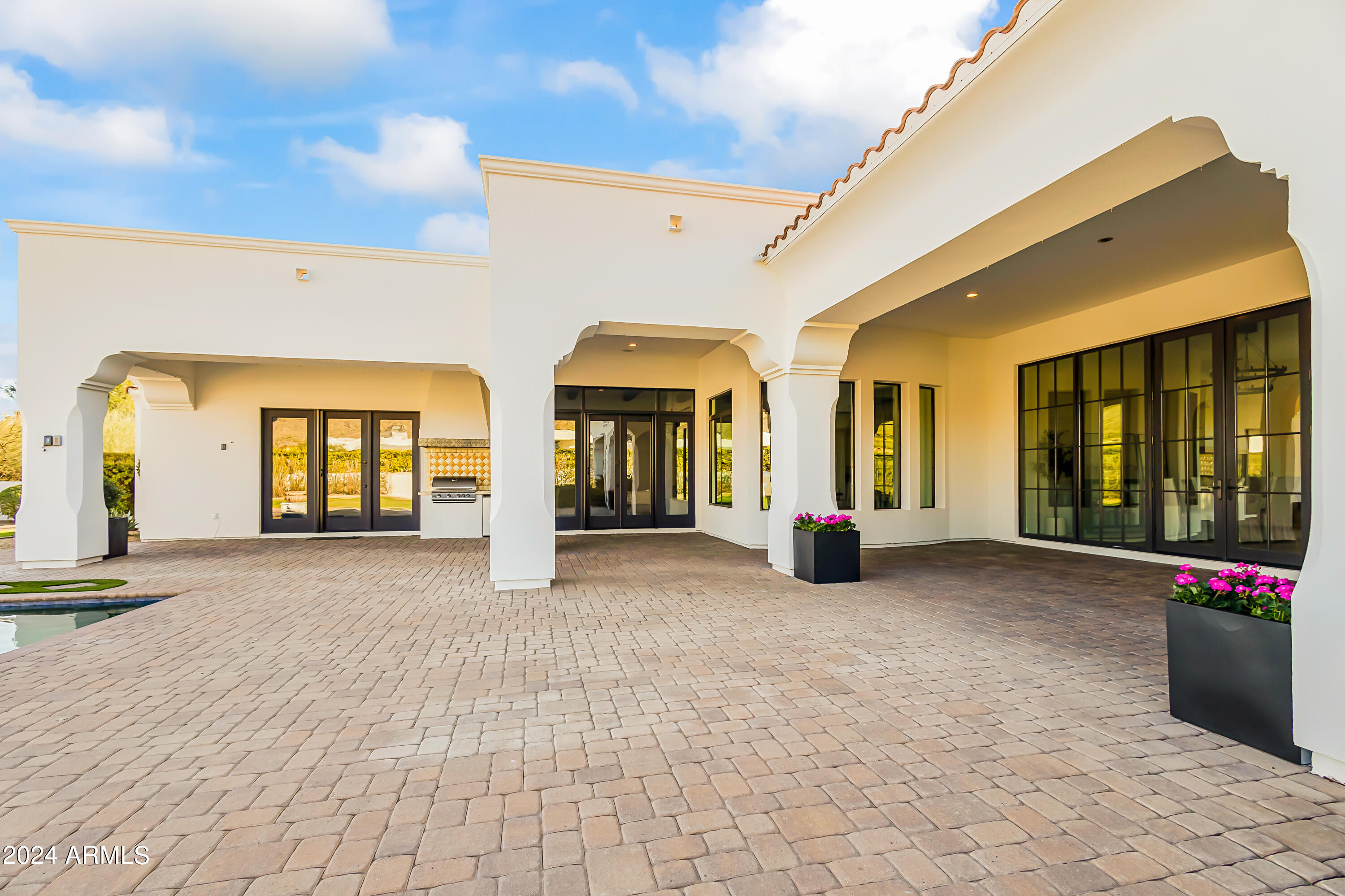 MOUNTAIN VIEW - Residential