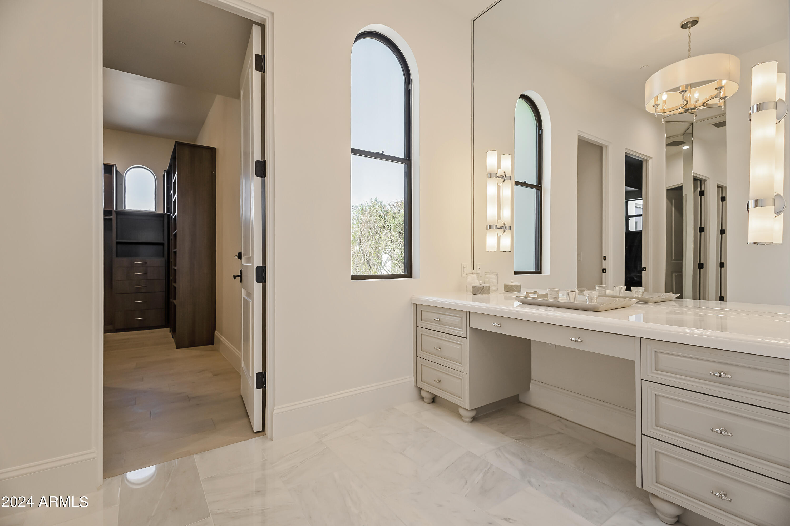 MOUNTAIN VIEW - Residential