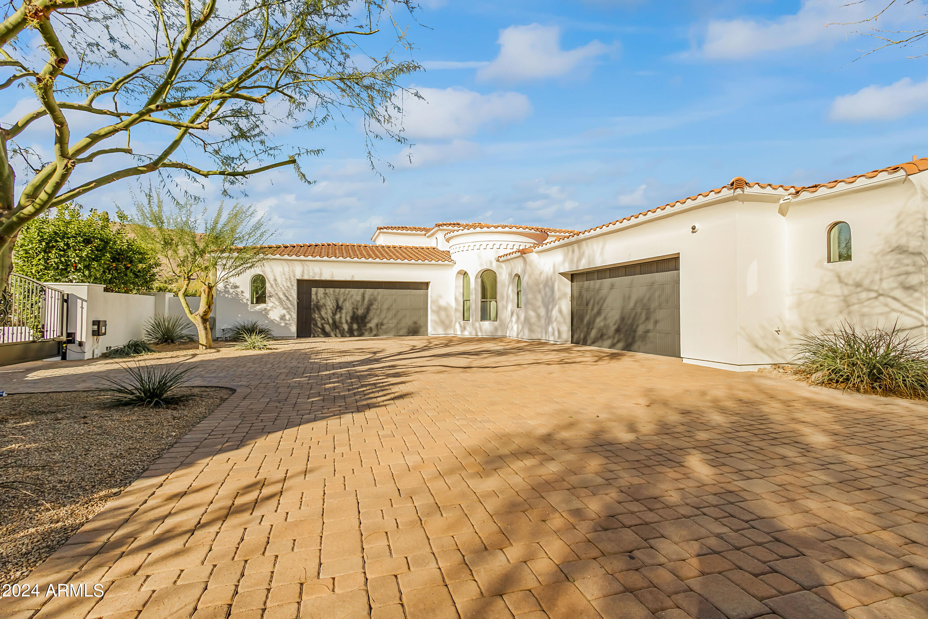 MOUNTAIN VIEW - Residential