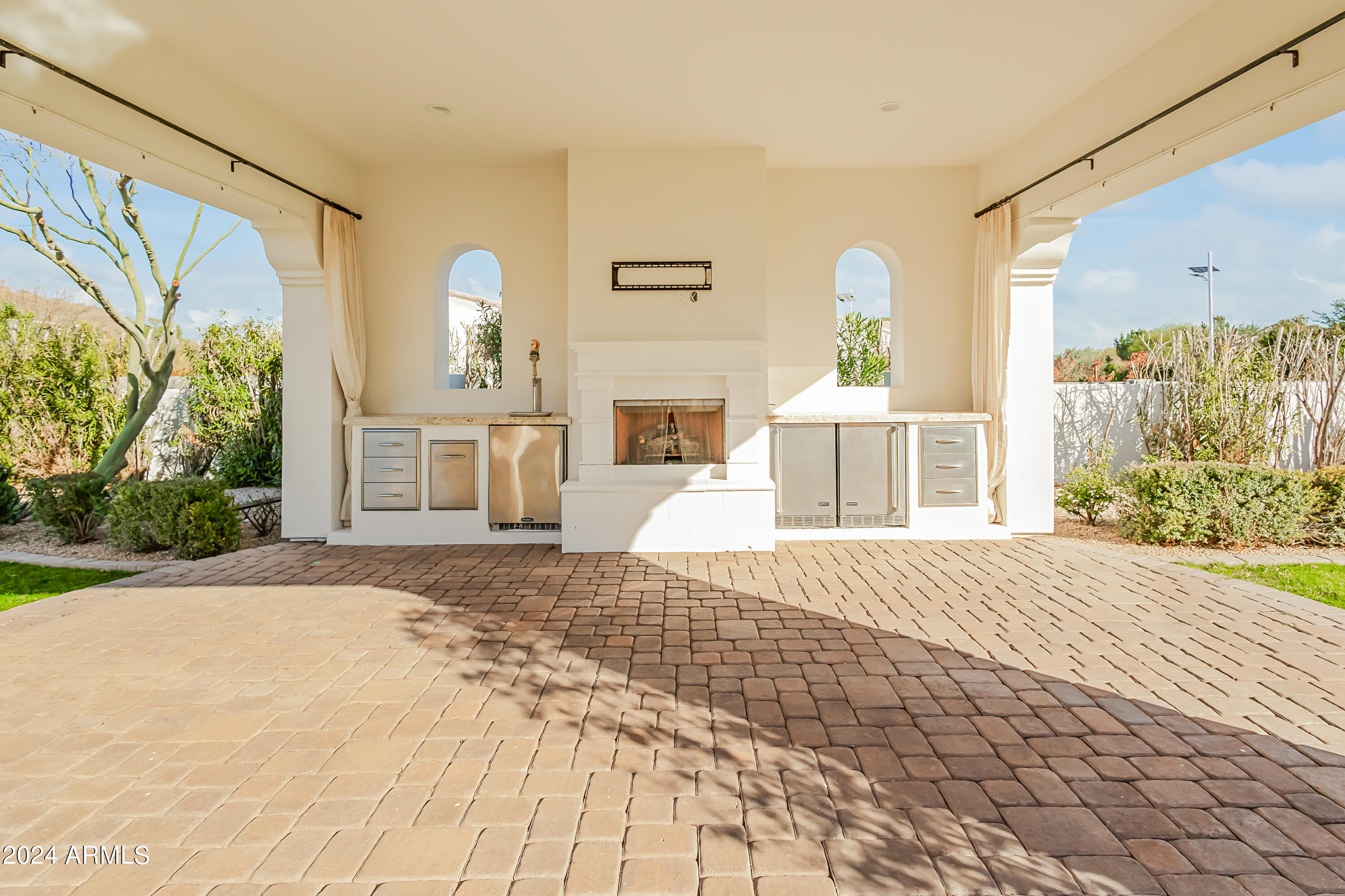 MOUNTAIN VIEW - Residential