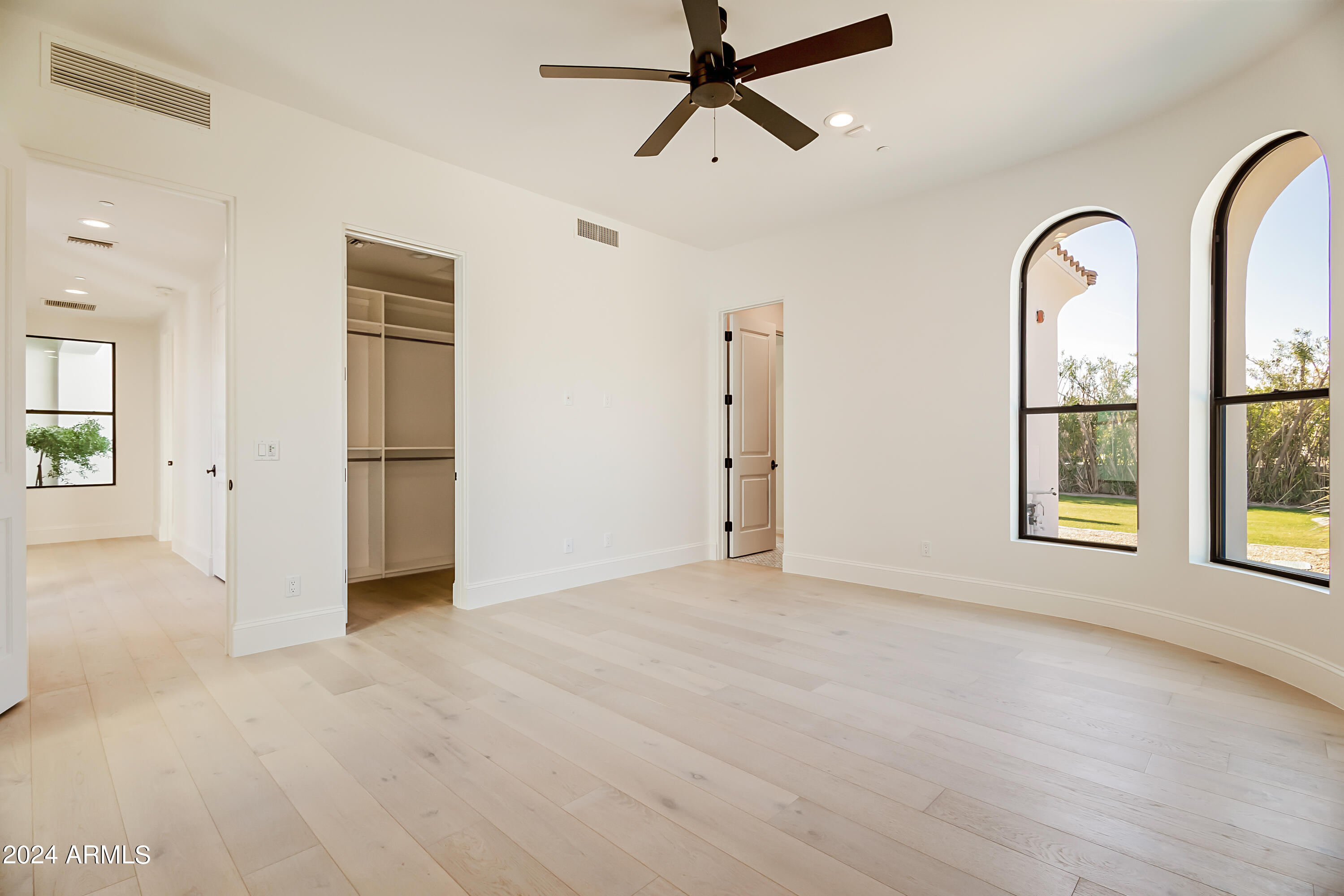 MOUNTAIN VIEW - Residential
