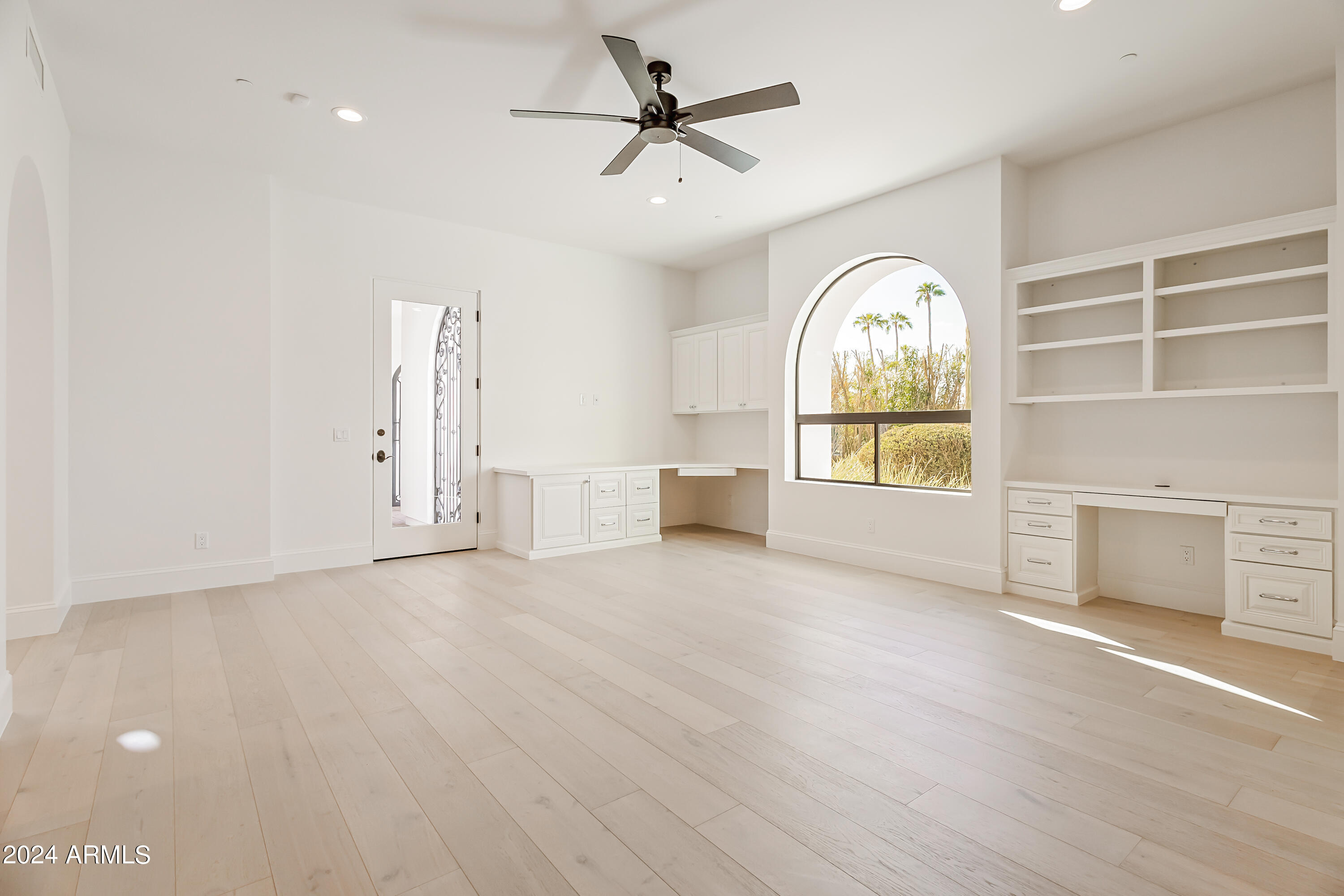 MOUNTAIN VIEW - Residential