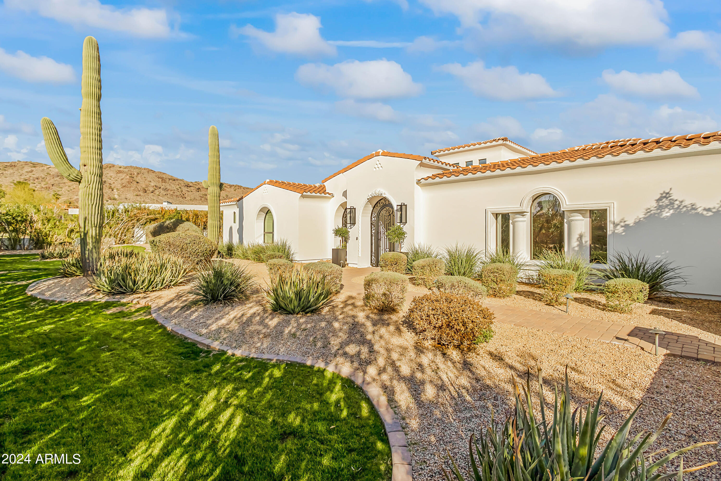 MOUNTAIN VIEW - Residential