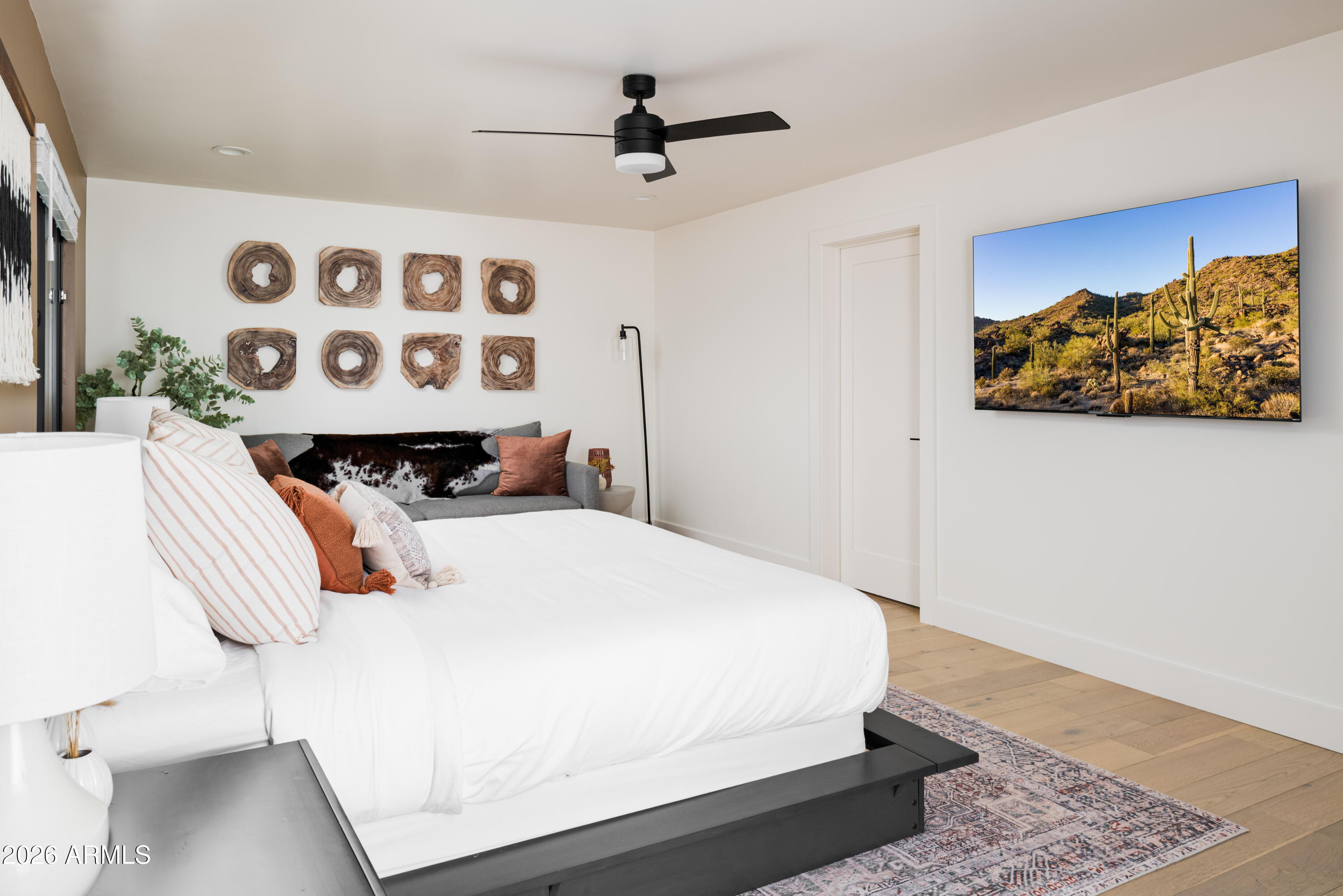 LA TIERRA ESTATES AMD - Residential