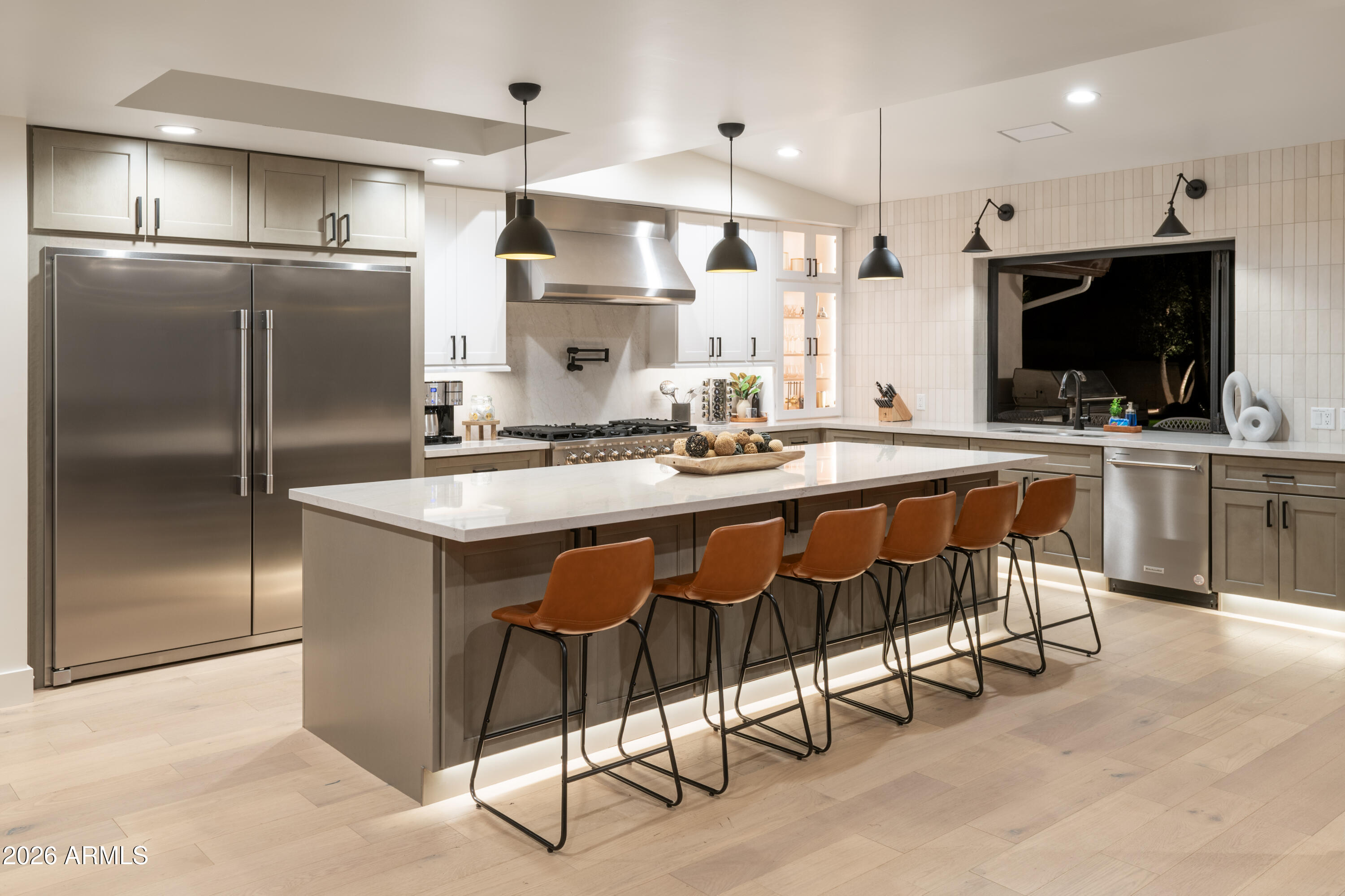 LA TIERRA ESTATES AMD - Residential