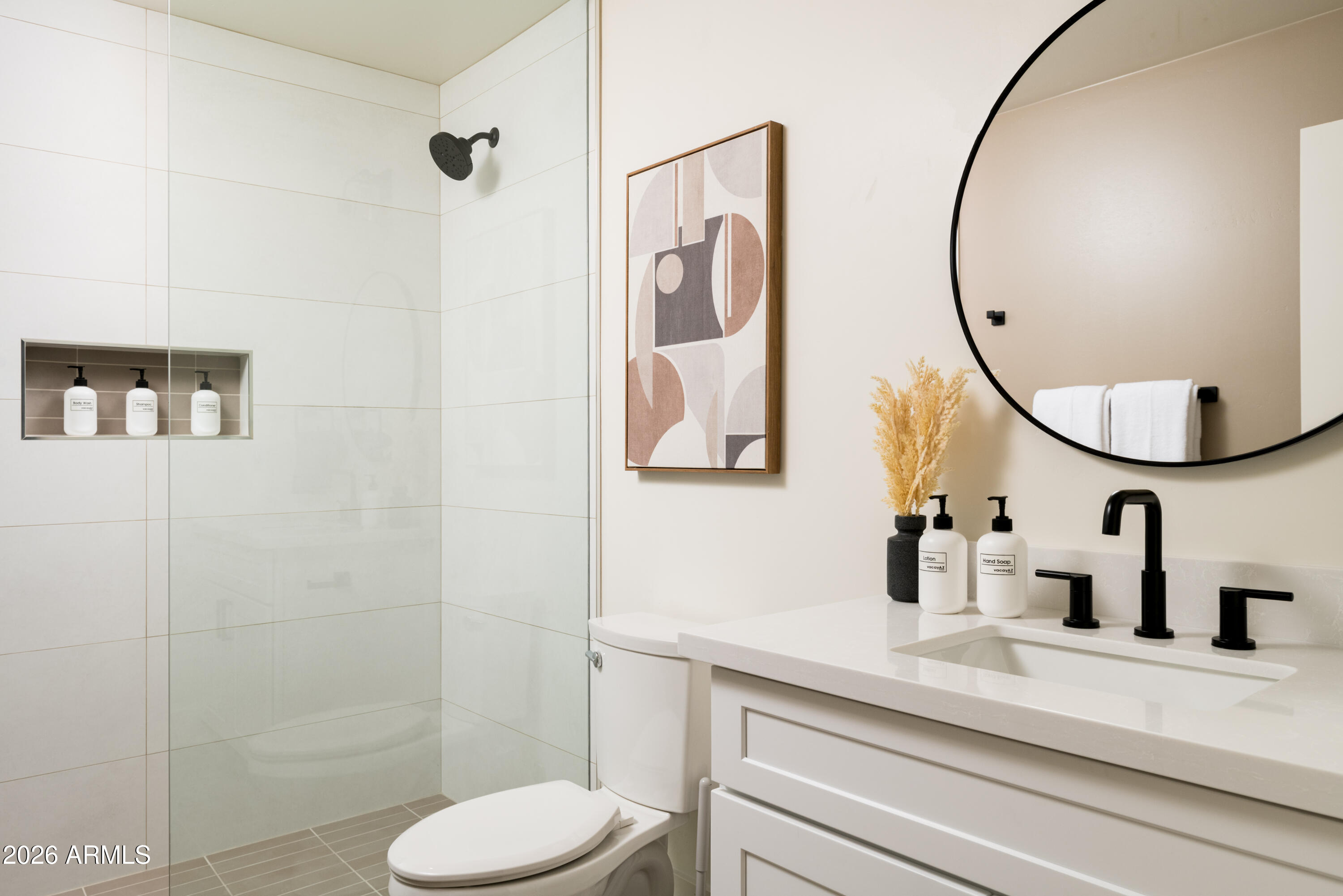 LA TIERRA ESTATES AMD - Residential