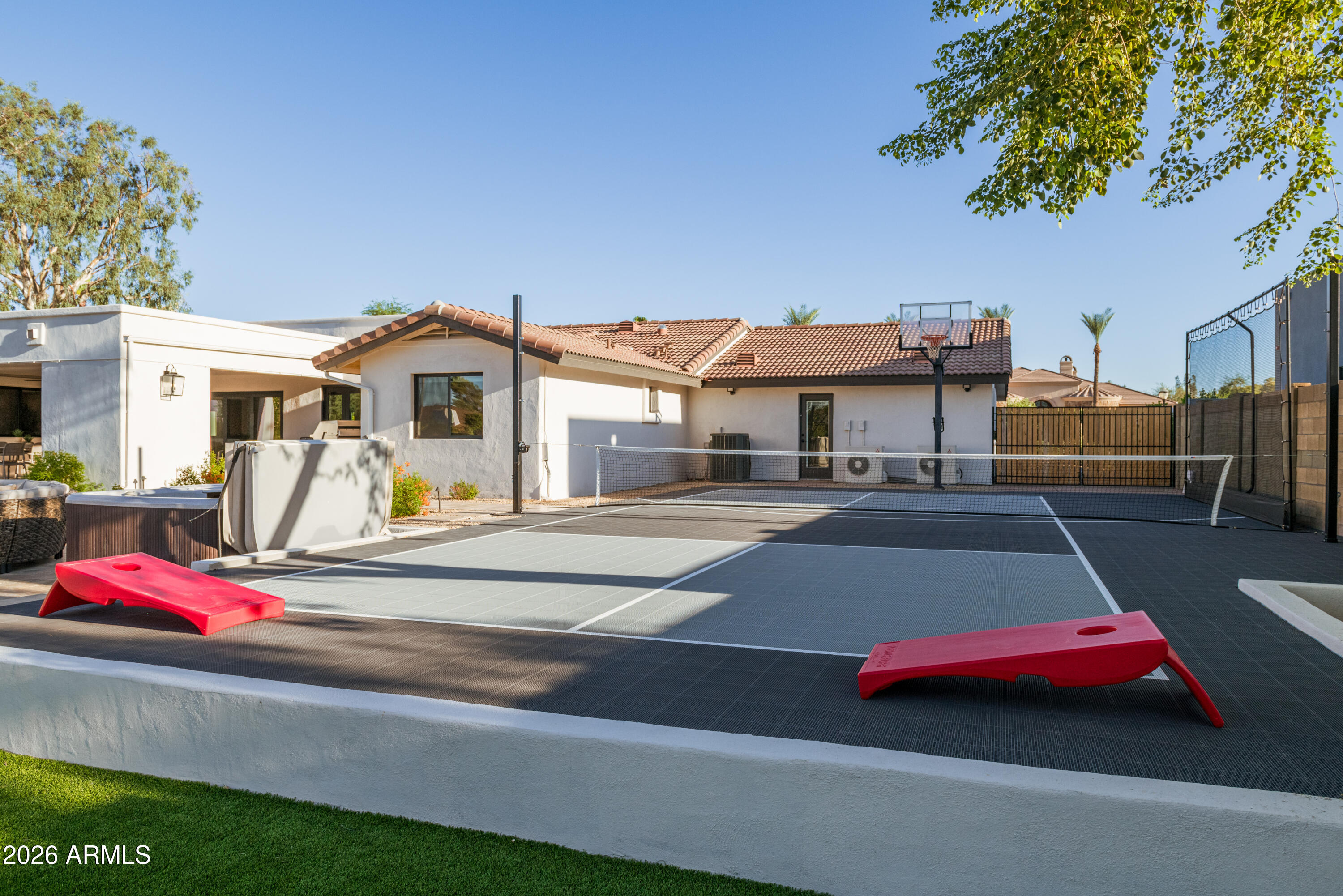 LA TIERRA ESTATES AMD - Residential