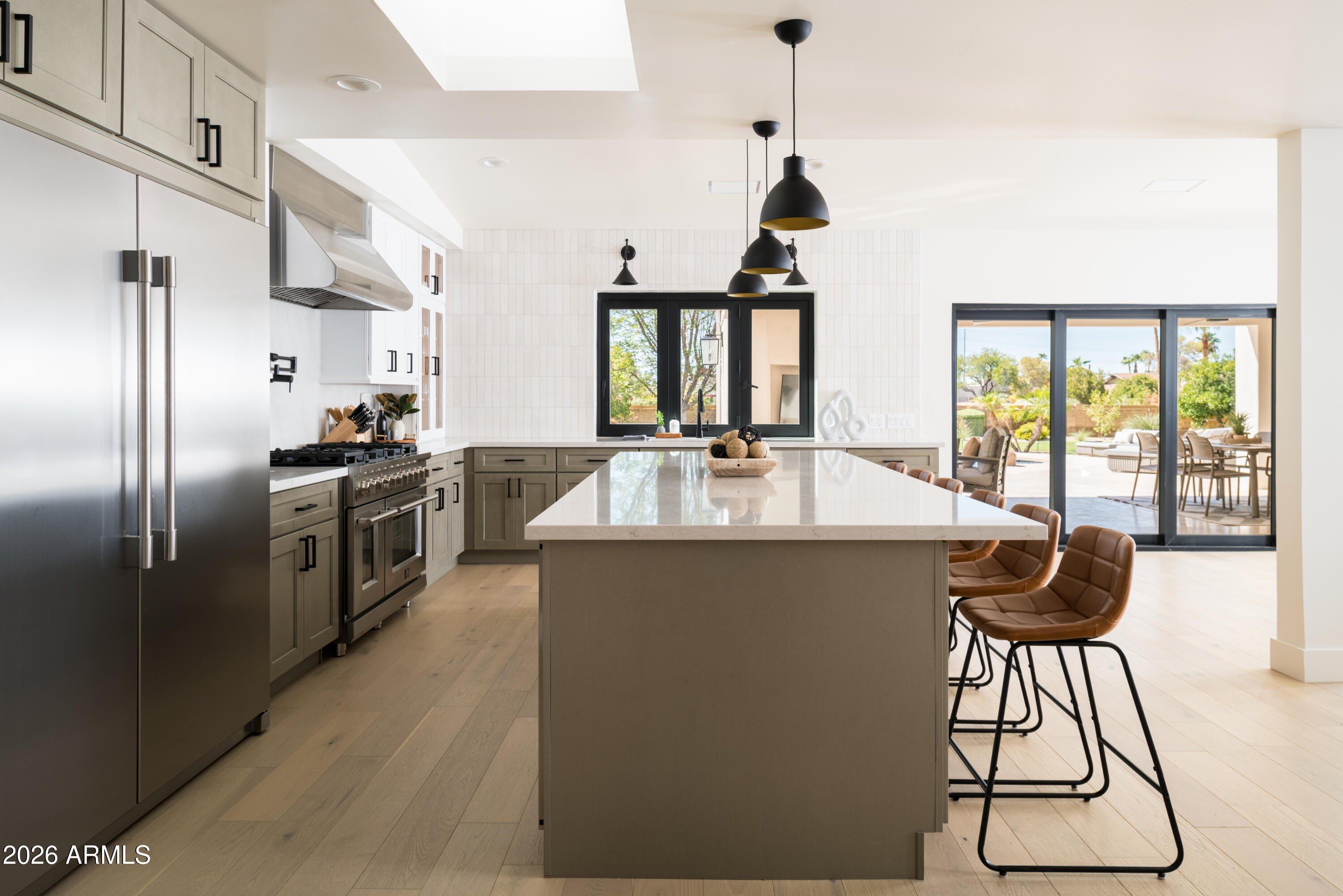 LA TIERRA ESTATES AMD - Residential