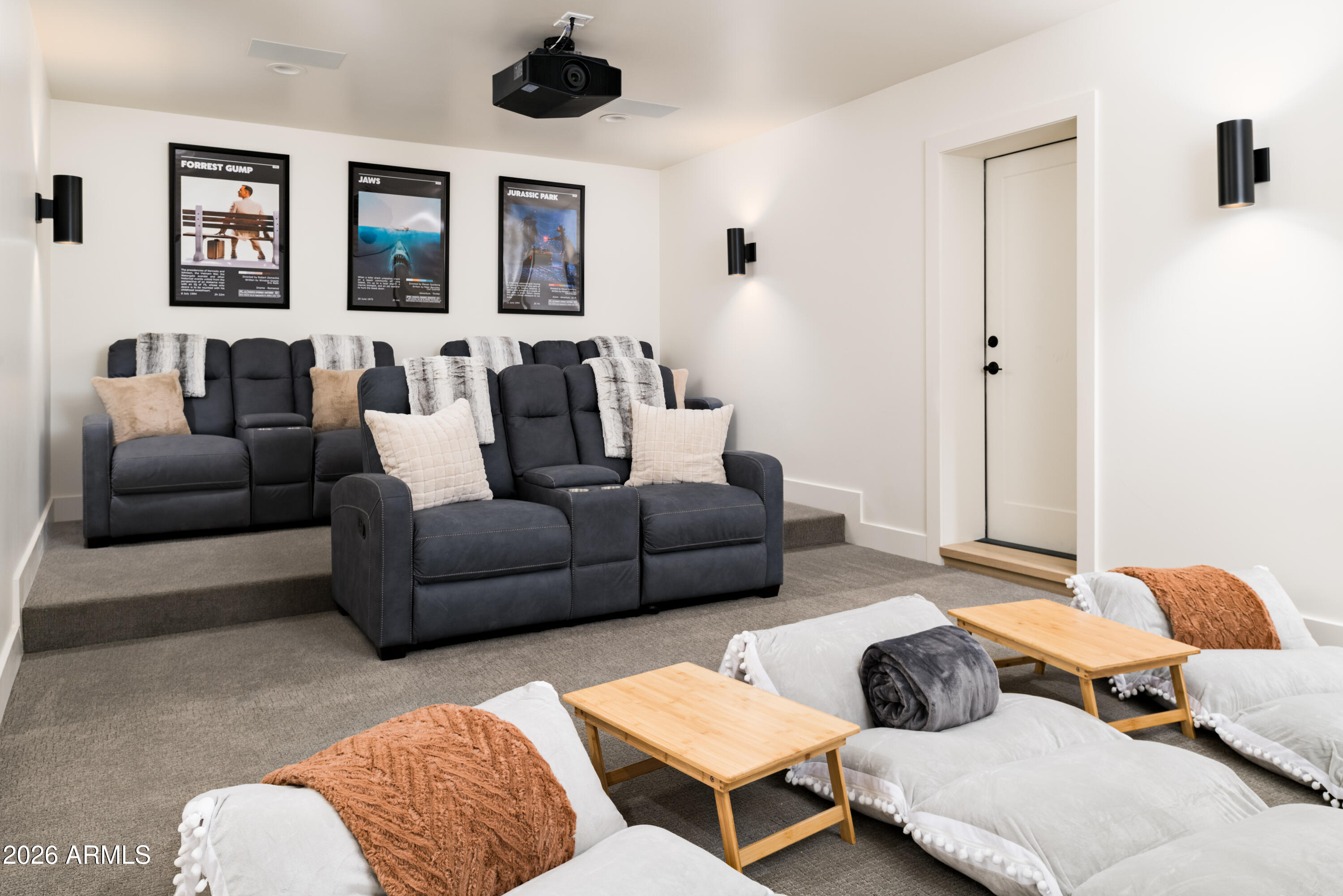 LA TIERRA ESTATES AMD - Residential