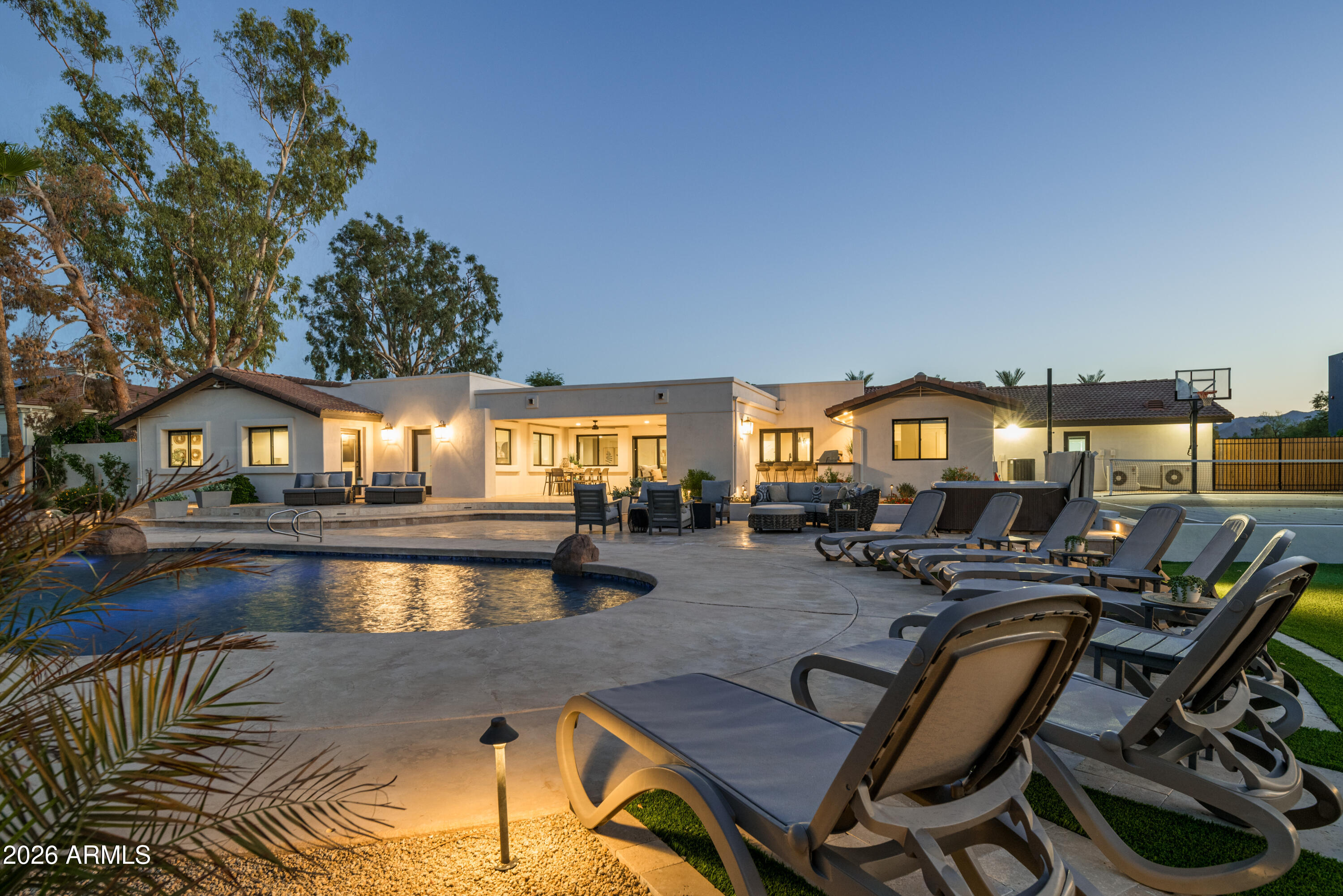 LA TIERRA ESTATES AMD - Residential