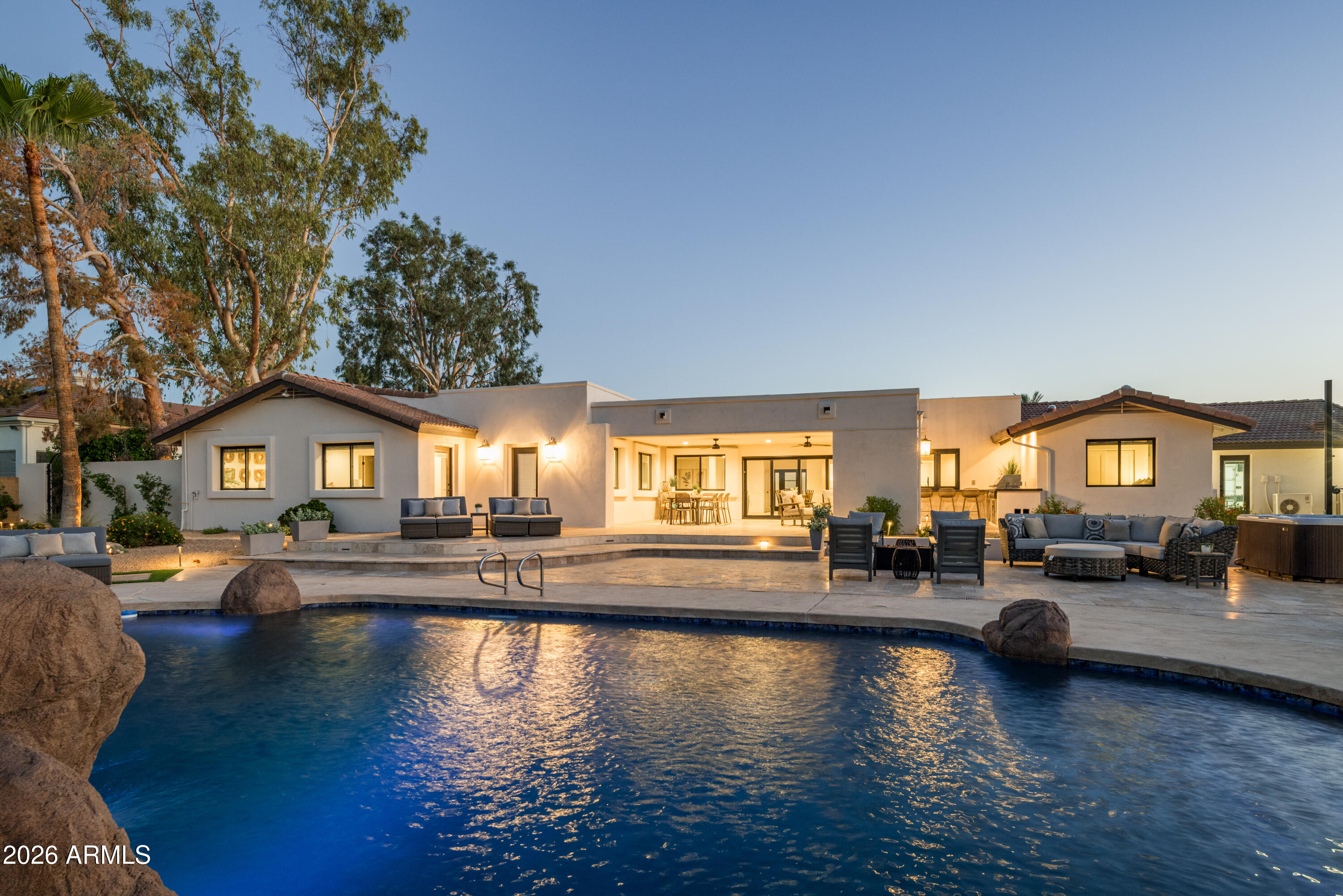 LA TIERRA ESTATES AMD - Residential