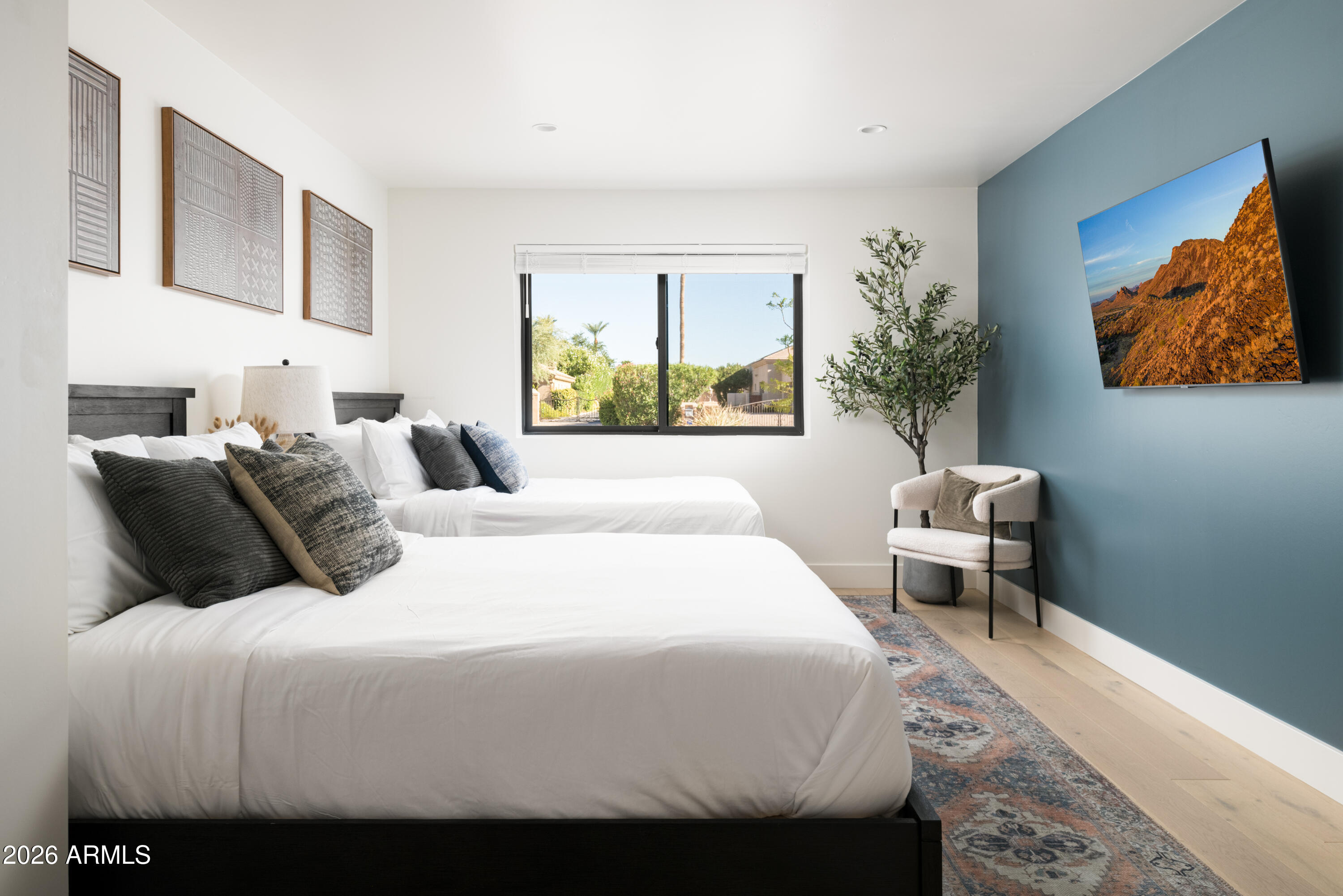 LA TIERRA ESTATES AMD - Residential