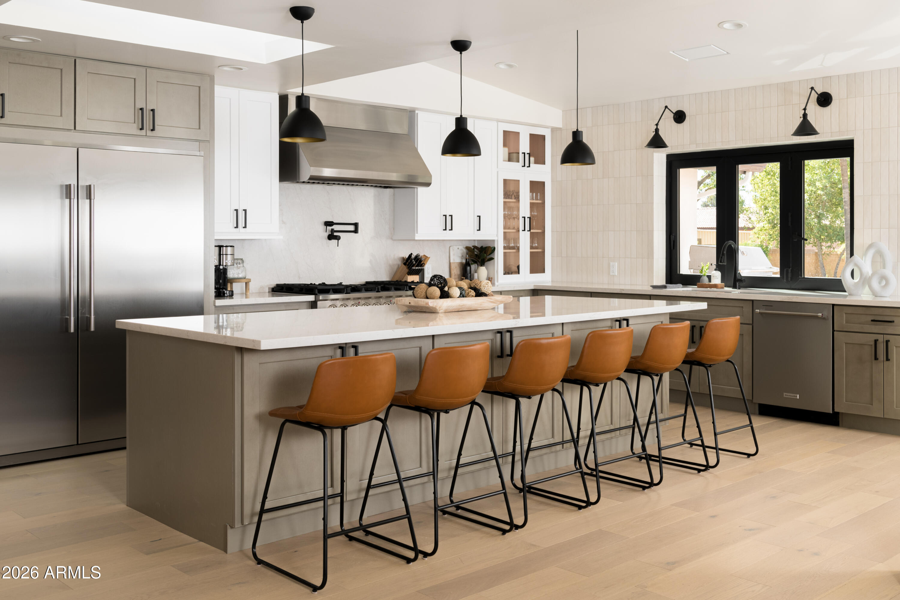 LA TIERRA ESTATES AMD - Residential