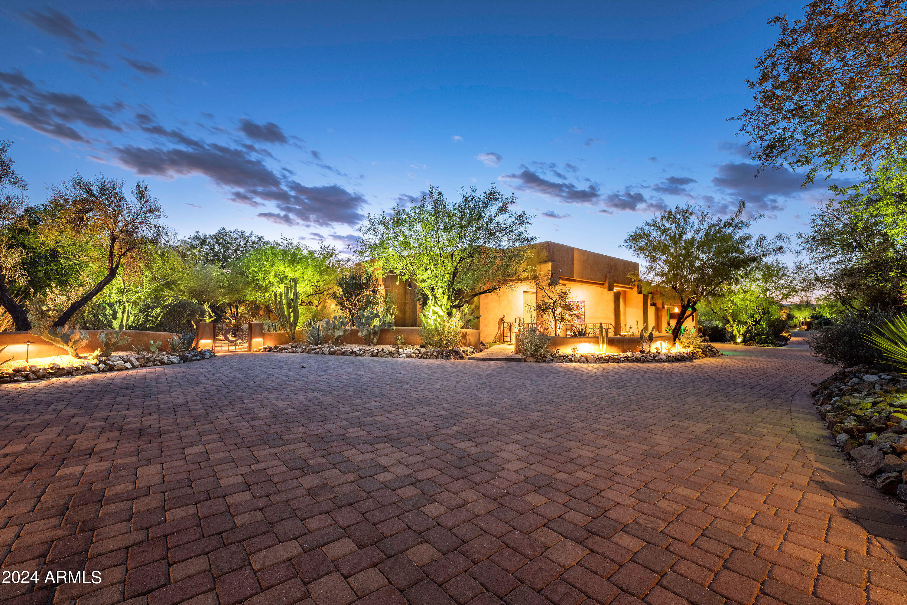 CAREFREE ARIZONA - Residential