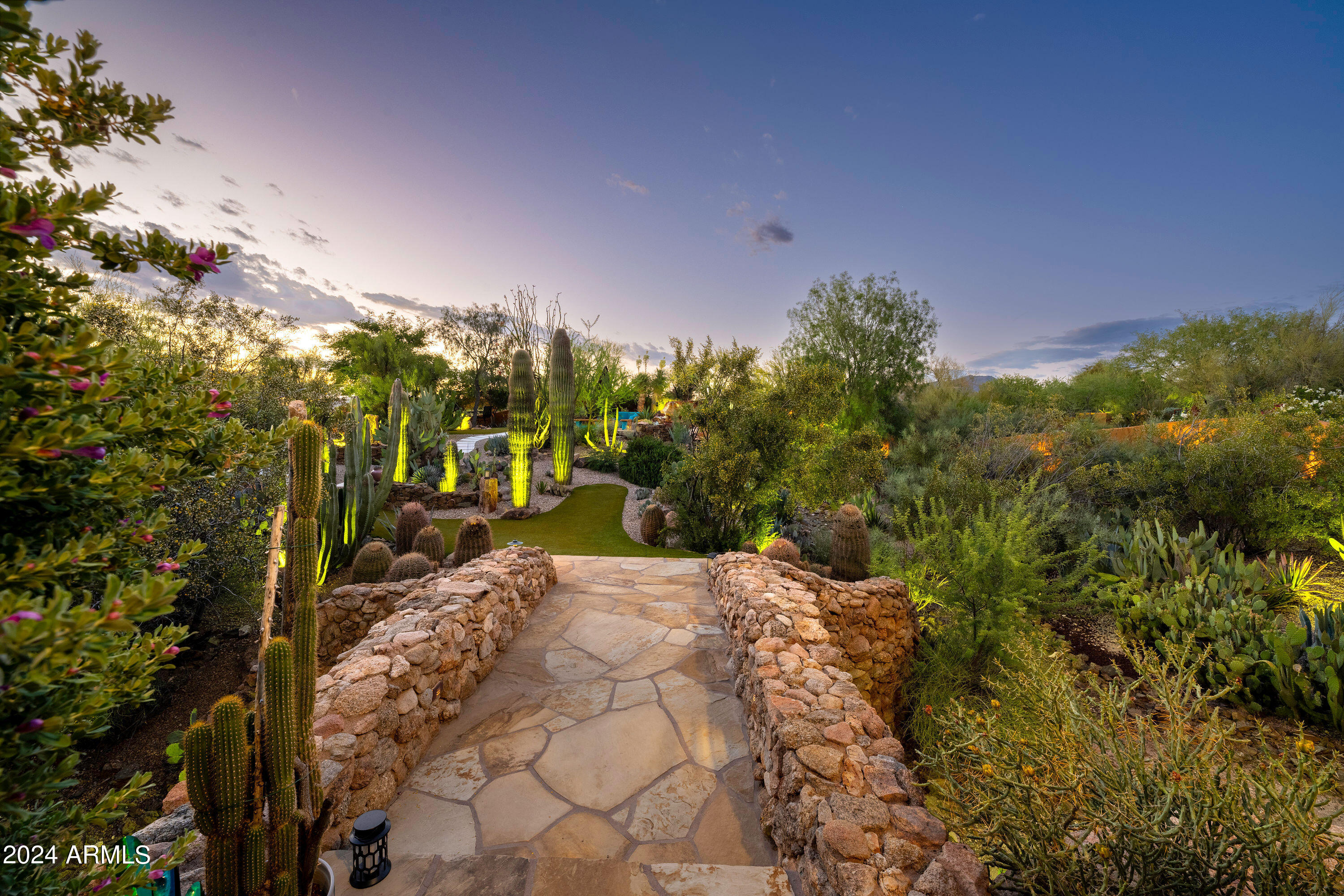 CAREFREE ARIZONA - Residential