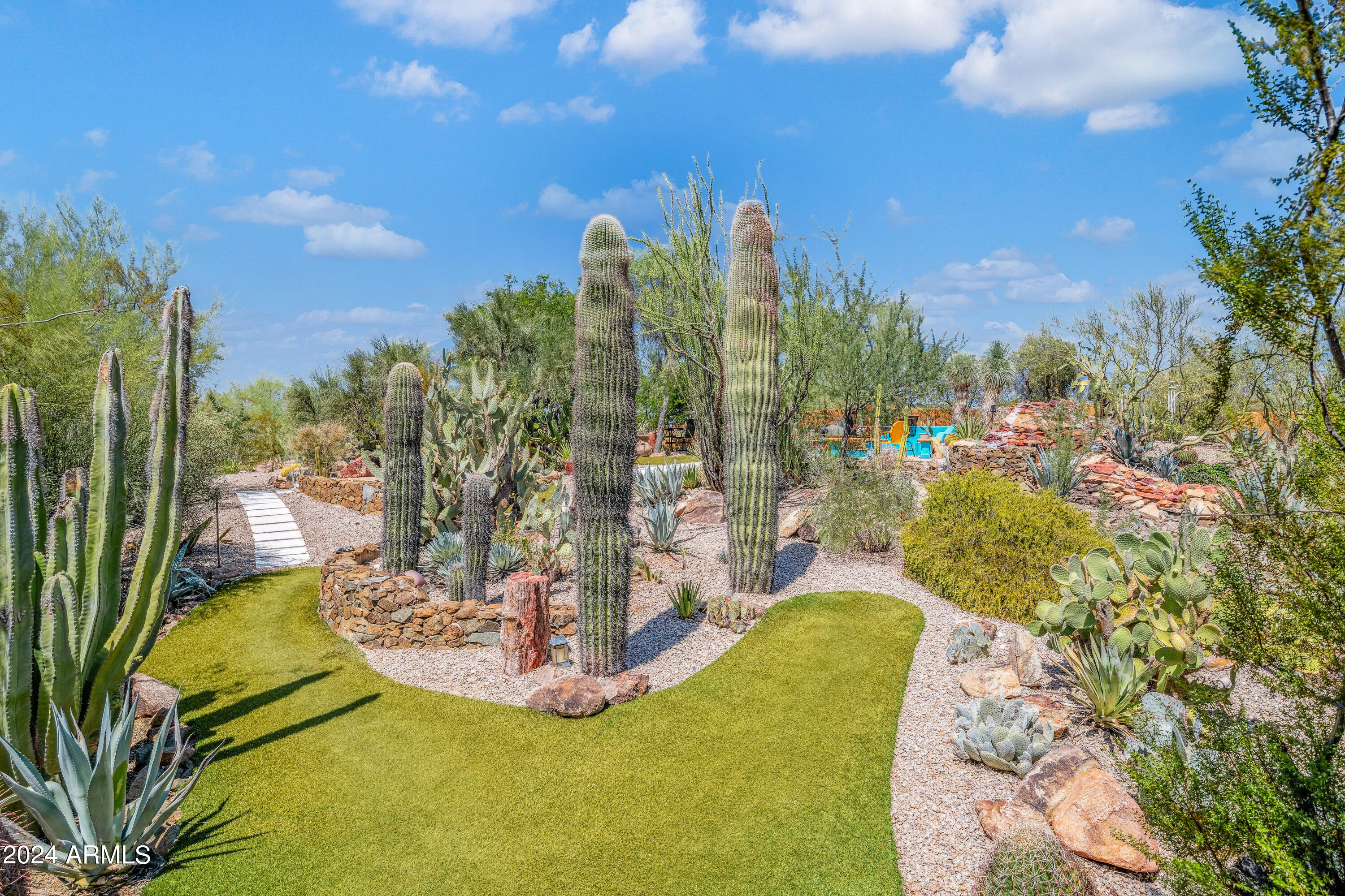 CAREFREE ARIZONA - Residential