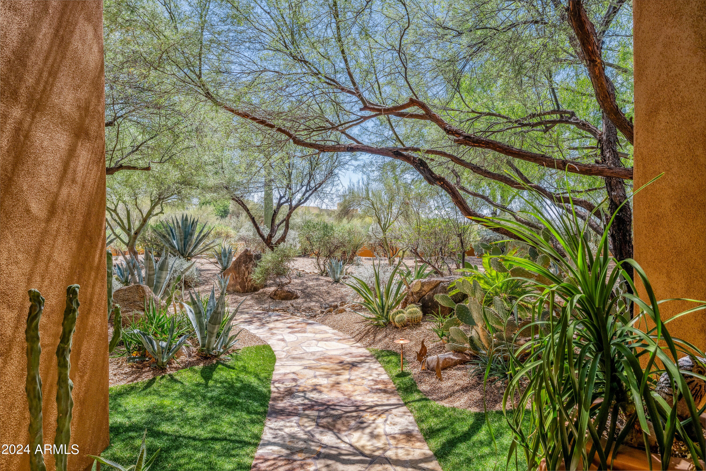 CAREFREE ARIZONA - Residential
