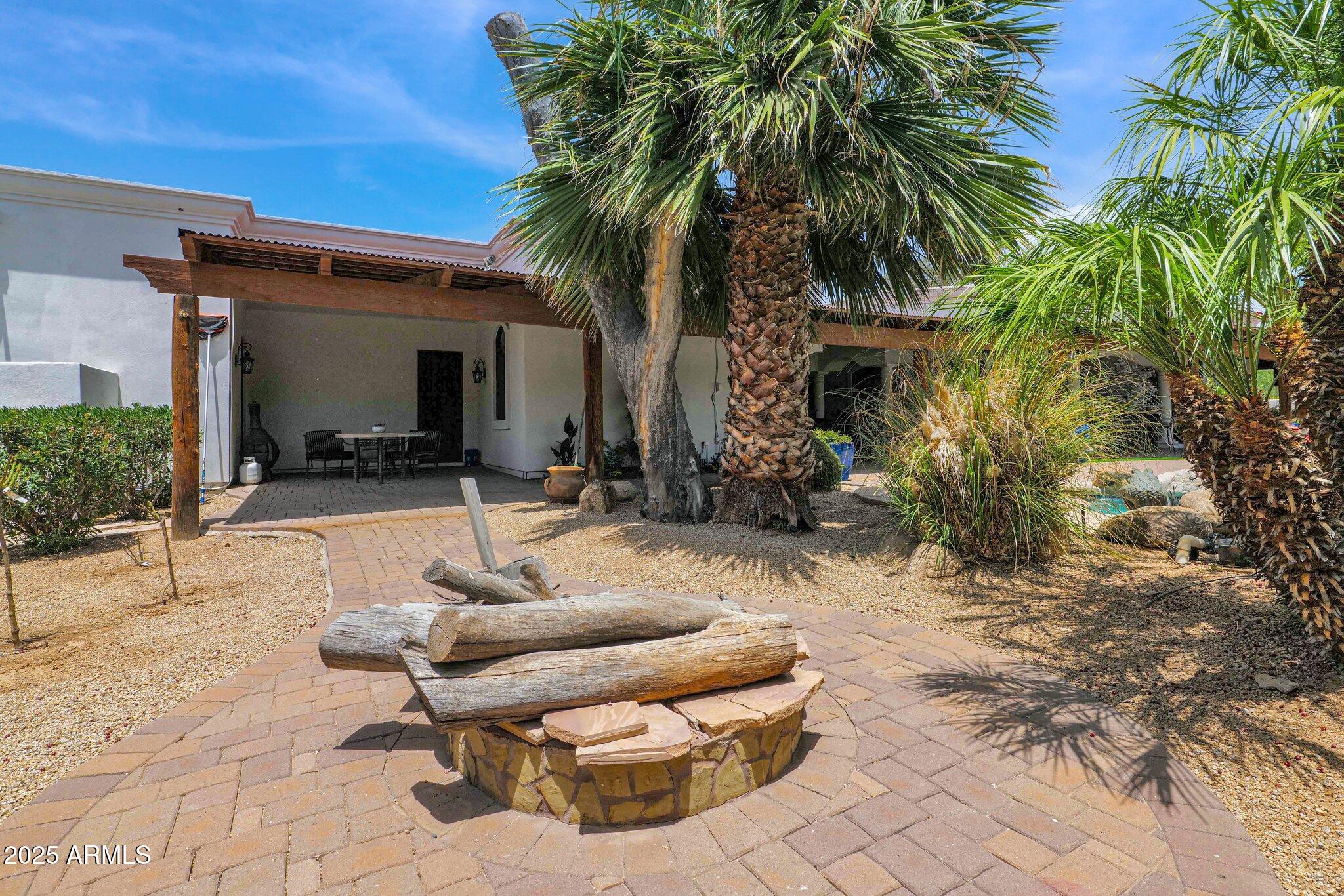 DESERT ESTATES 1 LOTS 1-4, 21-24 - Residential