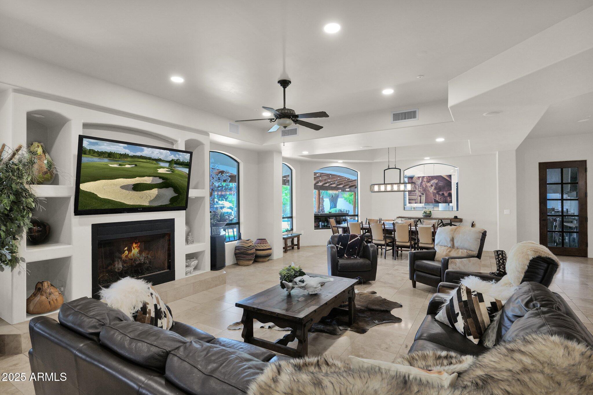 DESERT ESTATES 1 LOTS 1-4, 21-24 - Residential