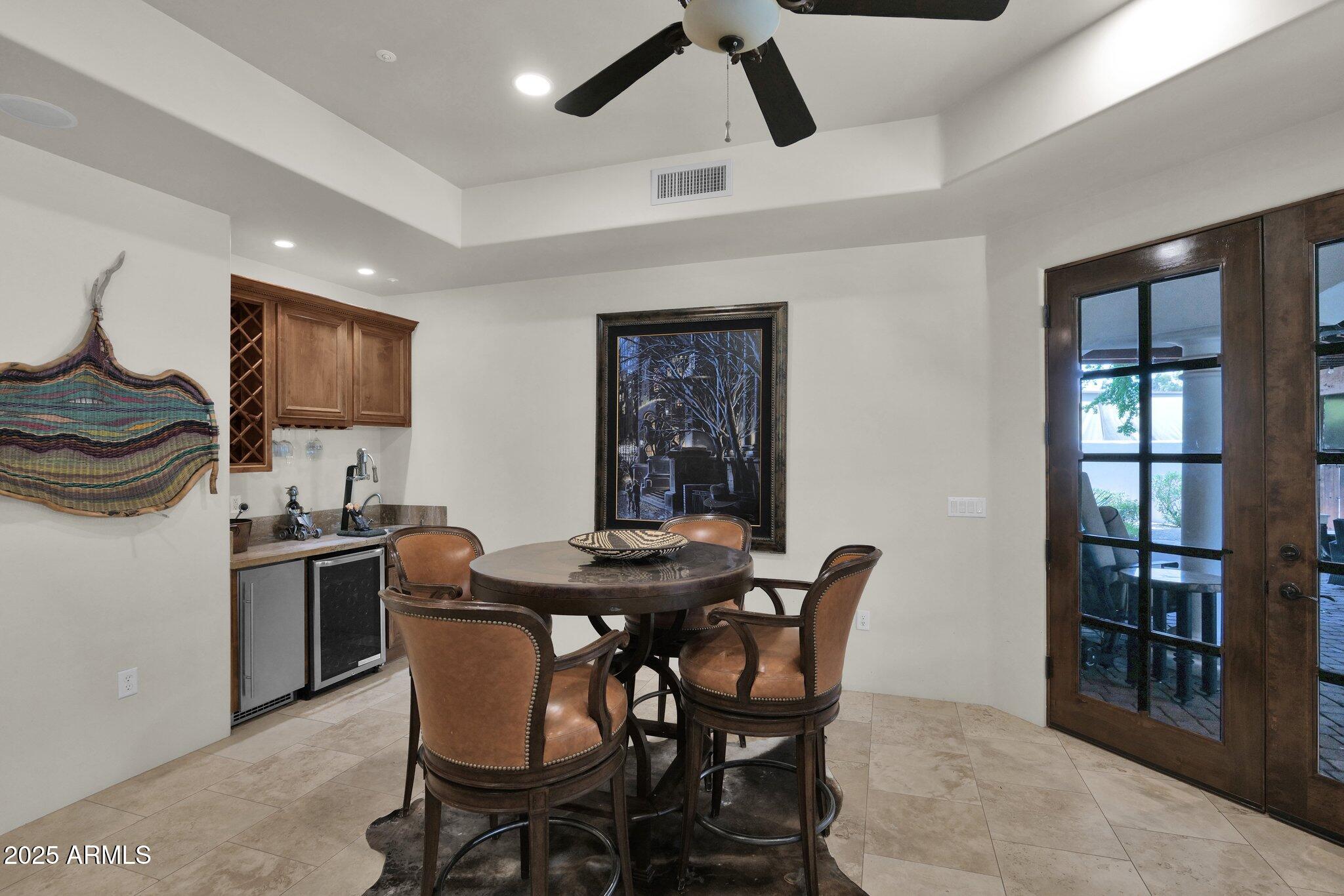 DESERT ESTATES 1 LOTS 1-4, 21-24 - Residential