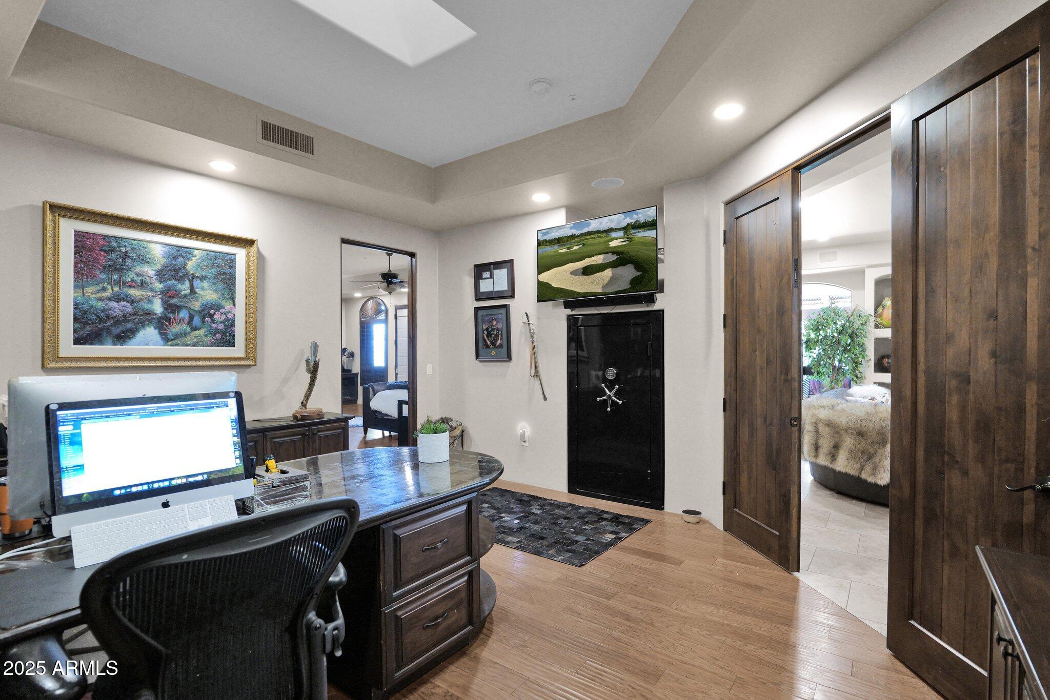 DESERT ESTATES 1 LOTS 1-4, 21-24 - Residential