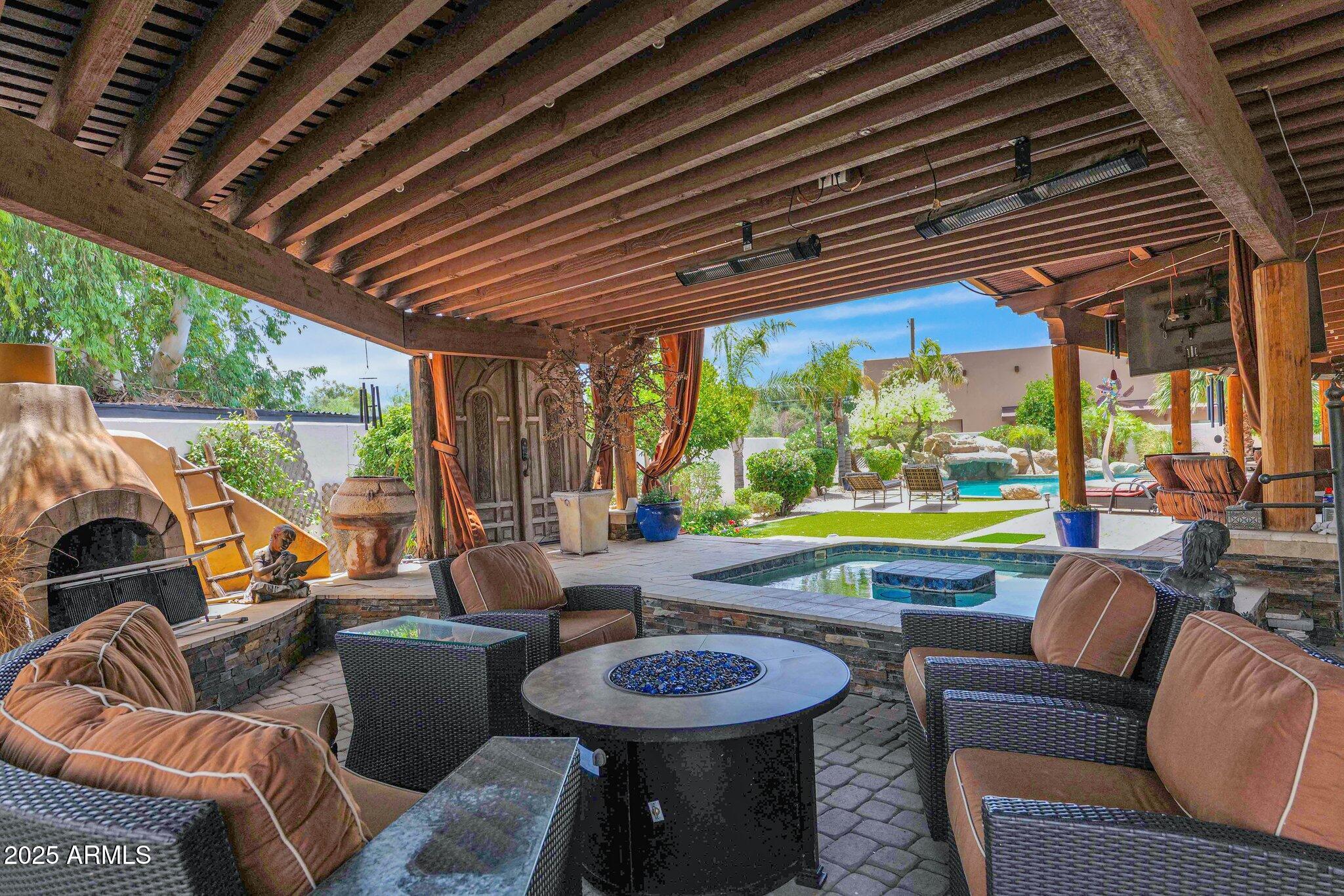 DESERT ESTATES 1 LOTS 1-4, 21-24 - Residential