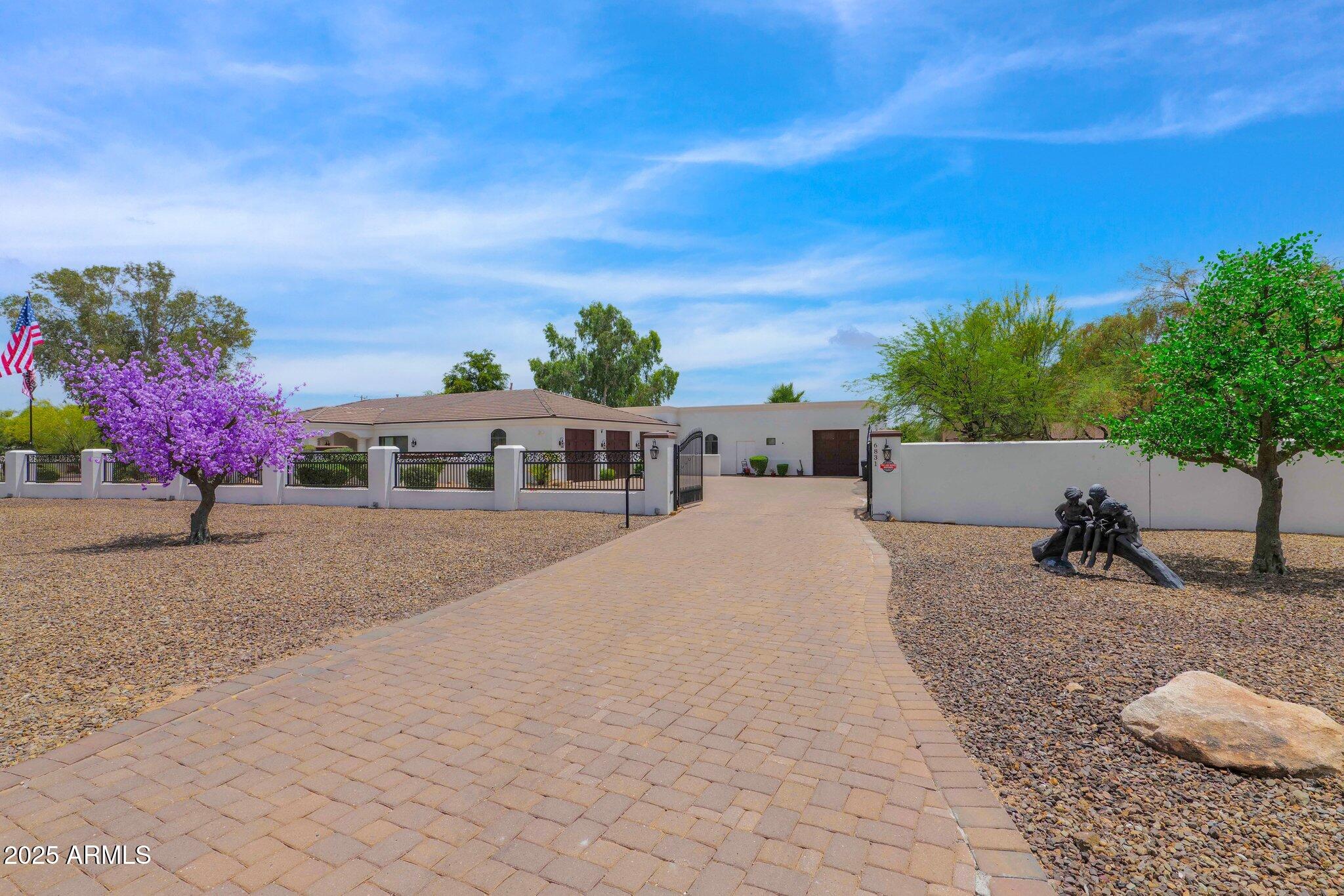 DESERT ESTATES 1 LOTS 1-4, 21-24 - Residential