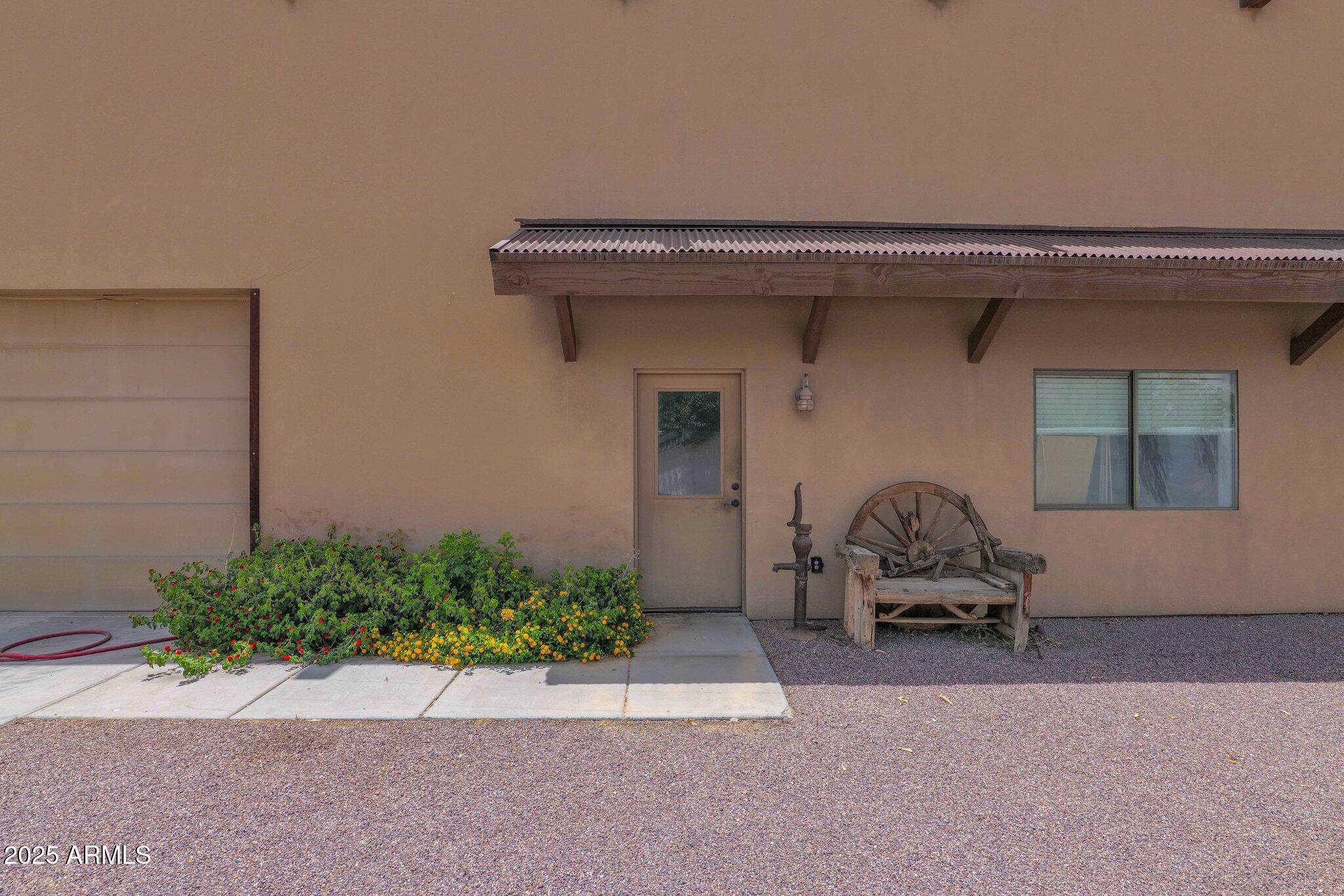 DESERT ESTATES 1 LOTS 1-4, 21-24 - Residential