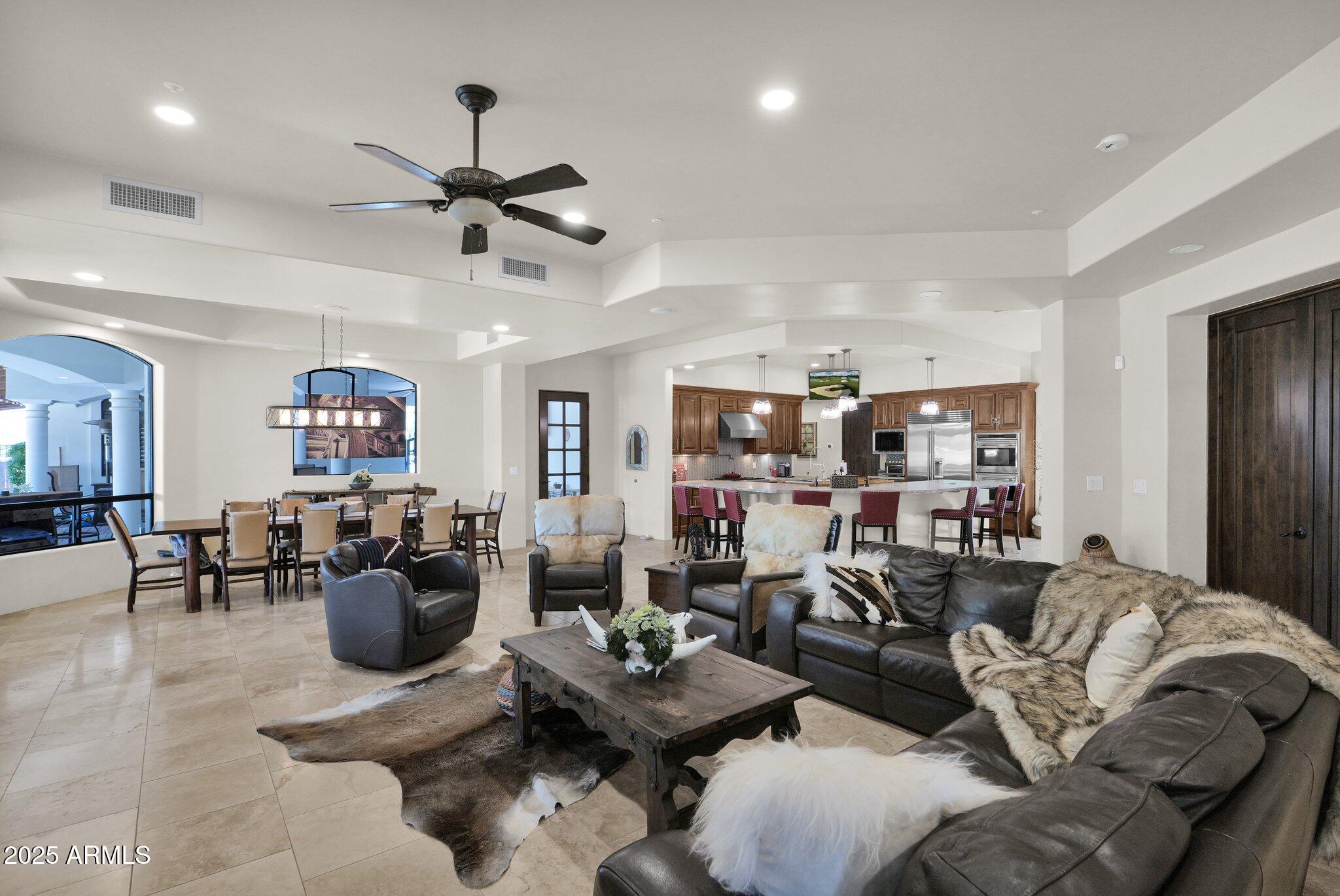 DESERT ESTATES 1 LOTS 1-4, 21-24 - Residential