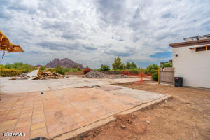 ARROYO HEIGHTS - Residential