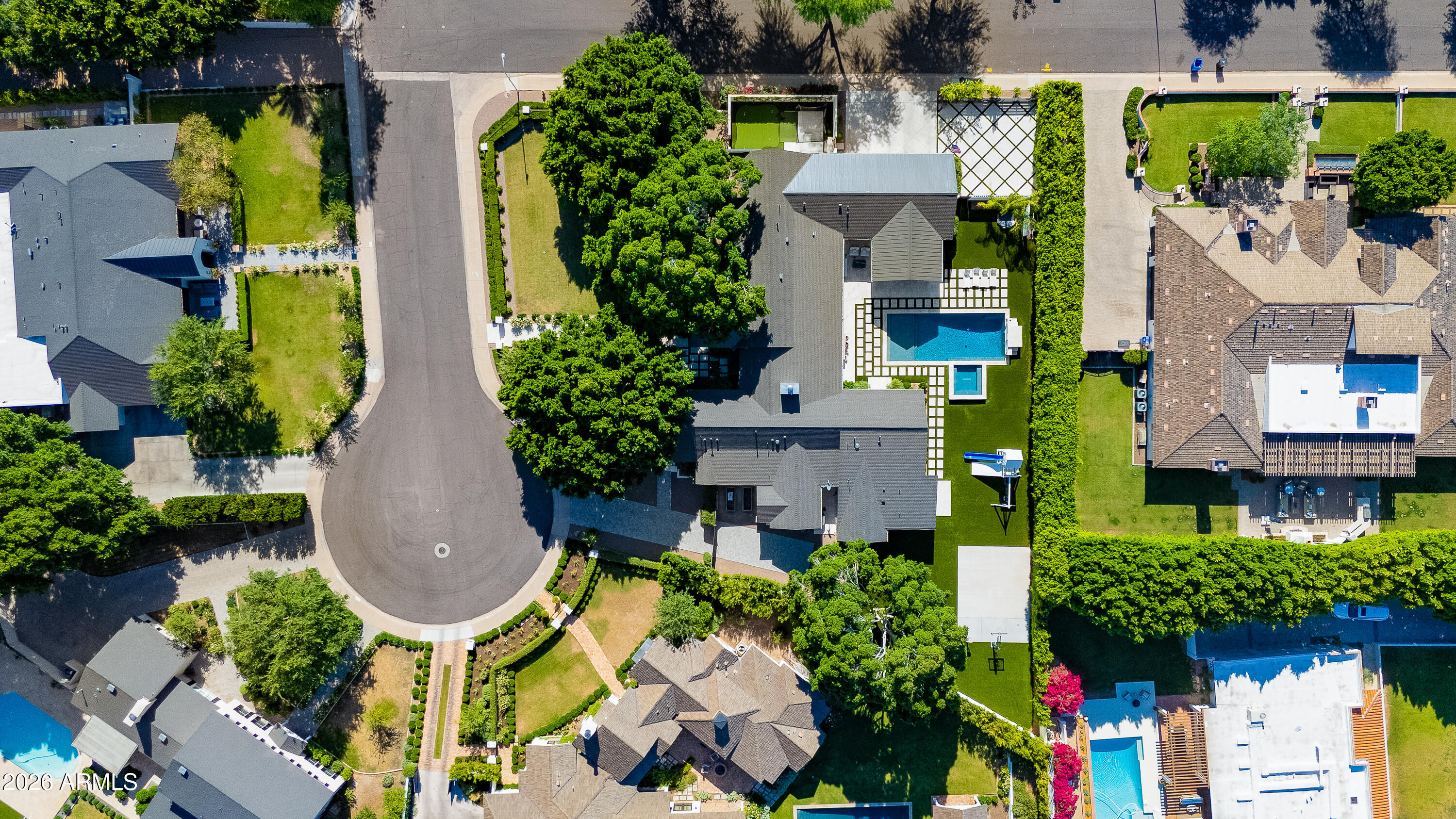 CASA DE CAMELBACK - Residential