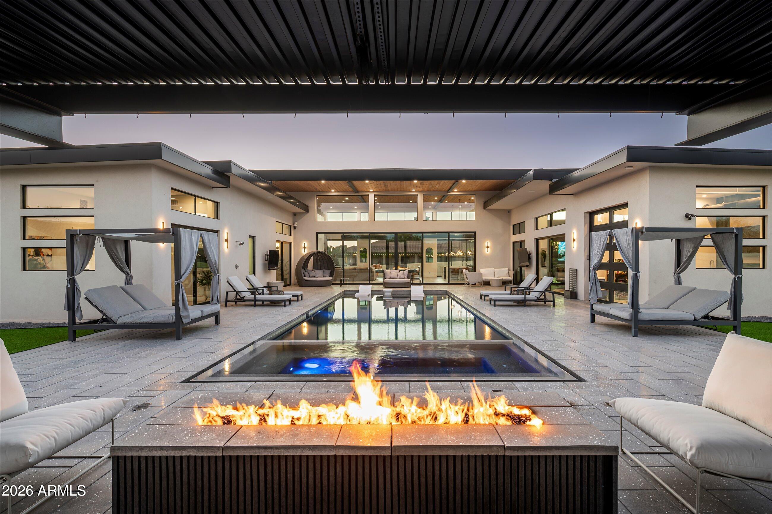DESERT ESTATES 4 - Residential