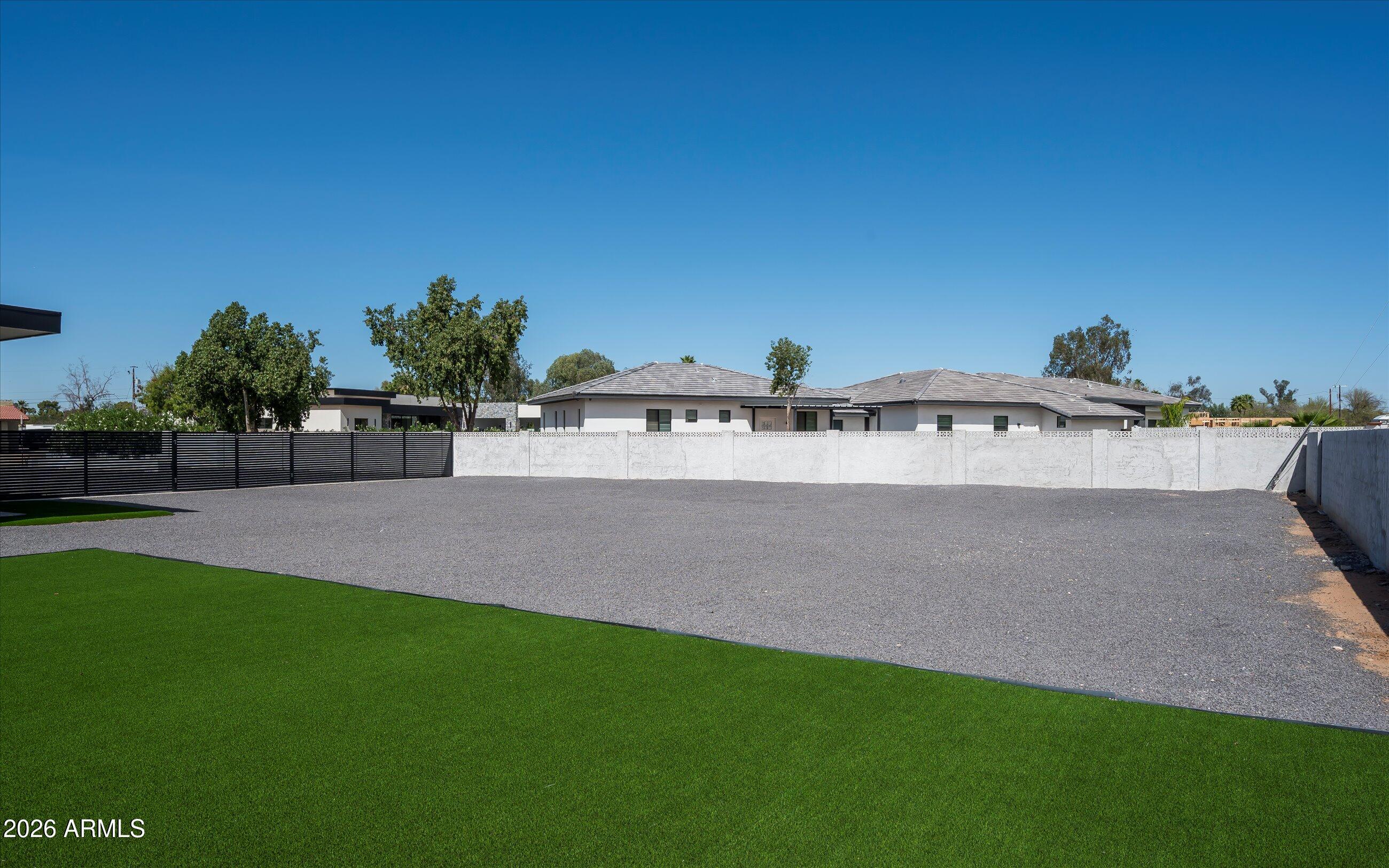 DESERT ESTATES 4 - Residential