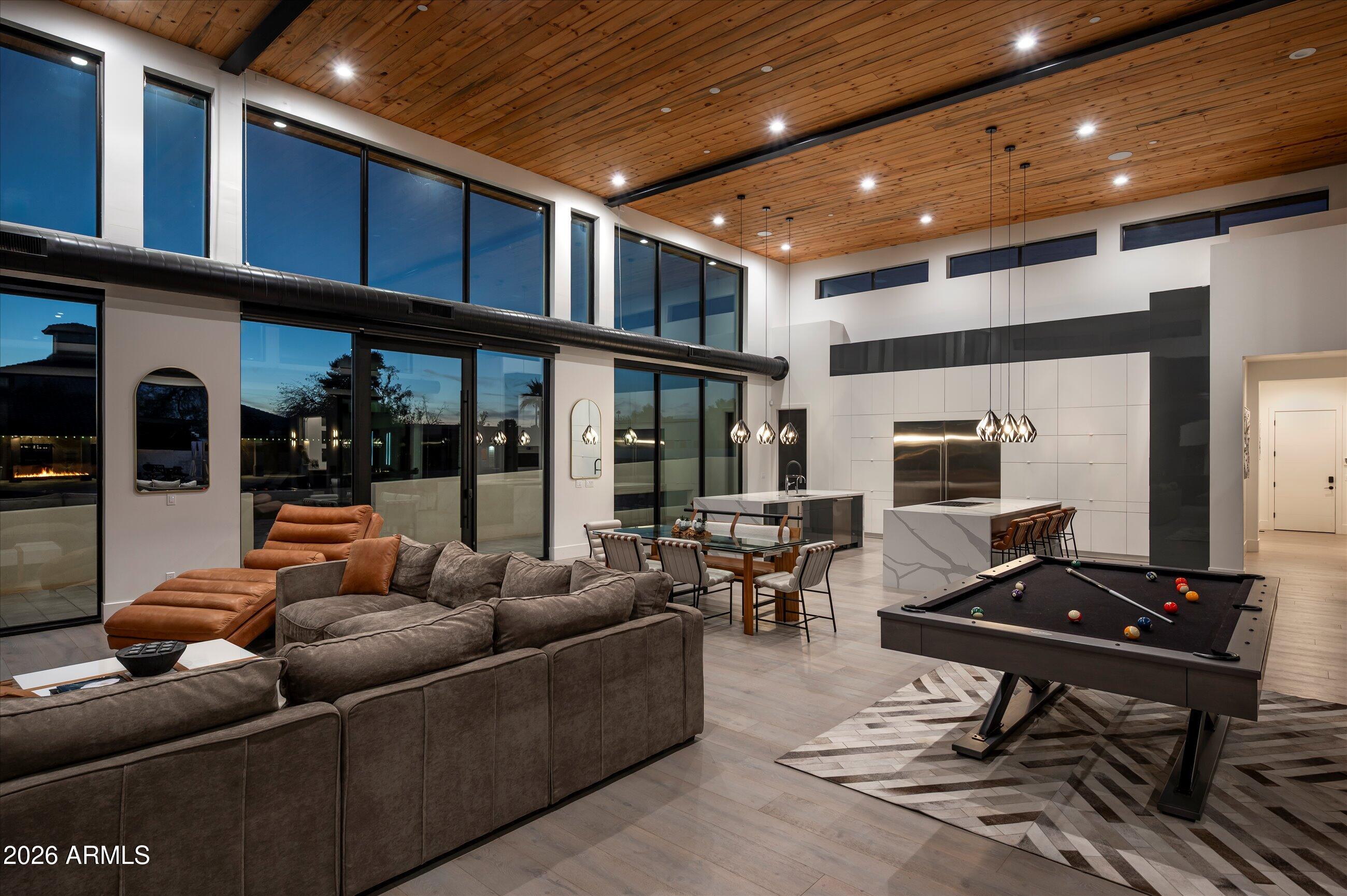 DESERT ESTATES 4 - Residential
