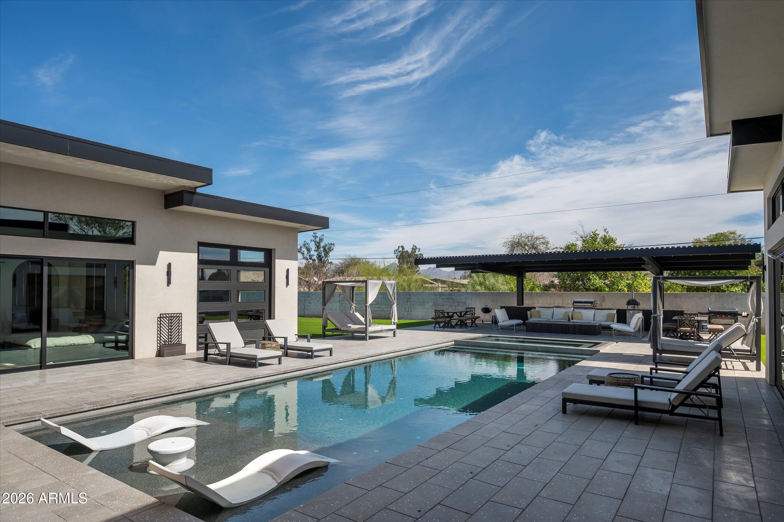 DESERT ESTATES 4 - Residential