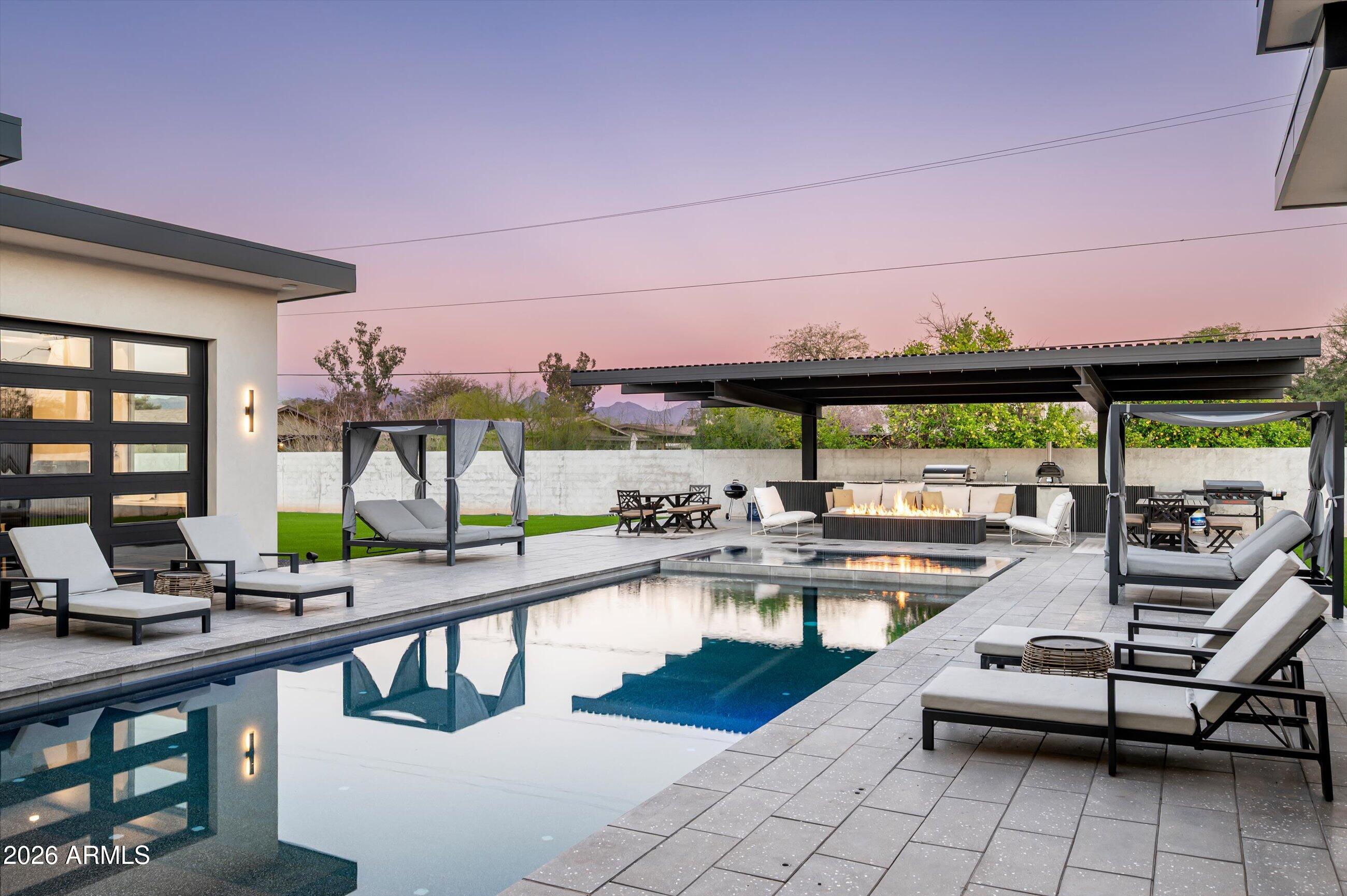 DESERT ESTATES 4 - Residential