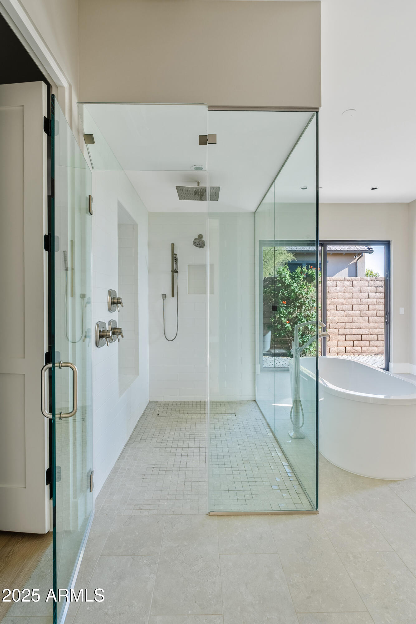 WHITE HORSE - Residential