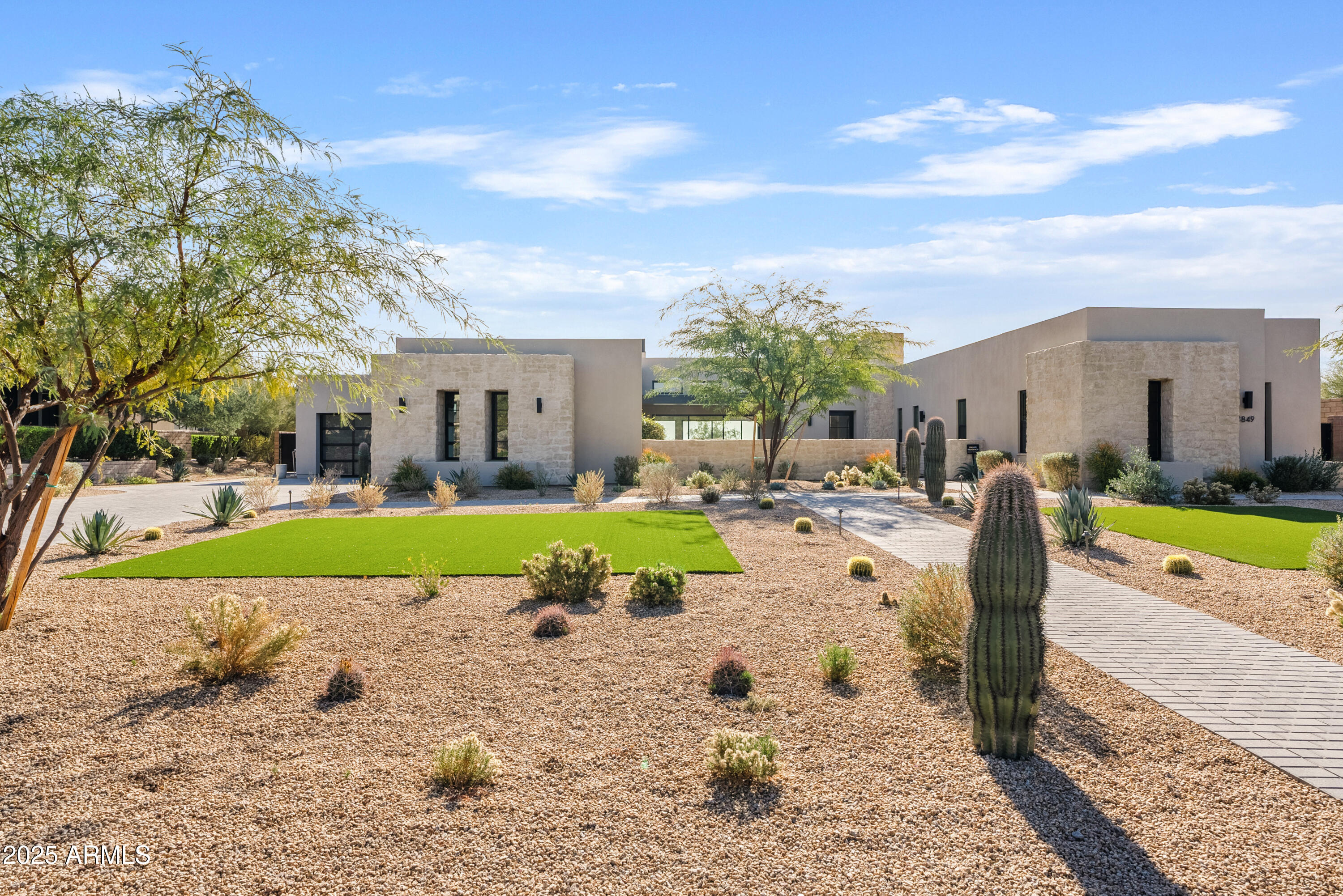 WHITE HORSE - Residential