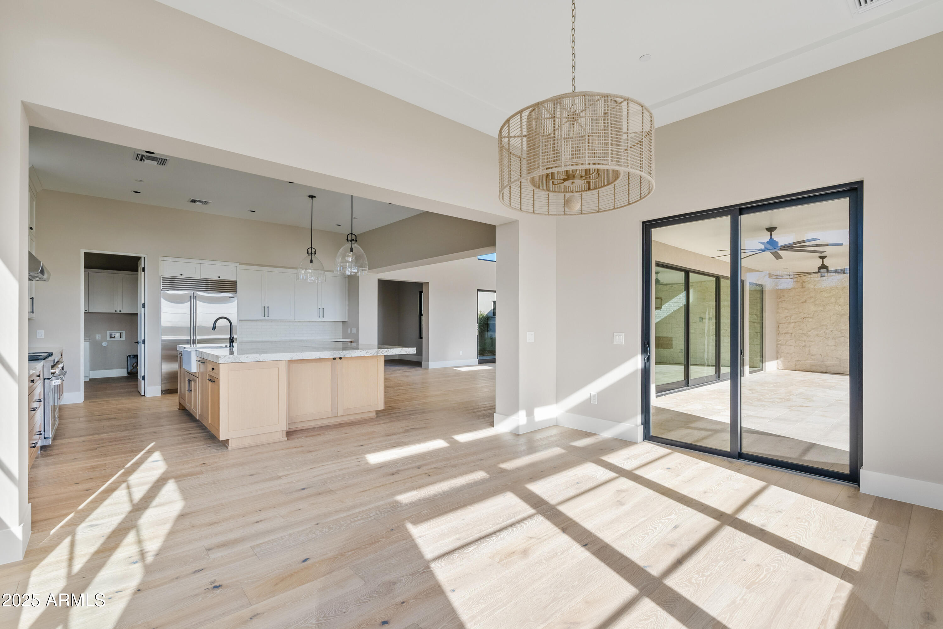WHITE HORSE - Residential