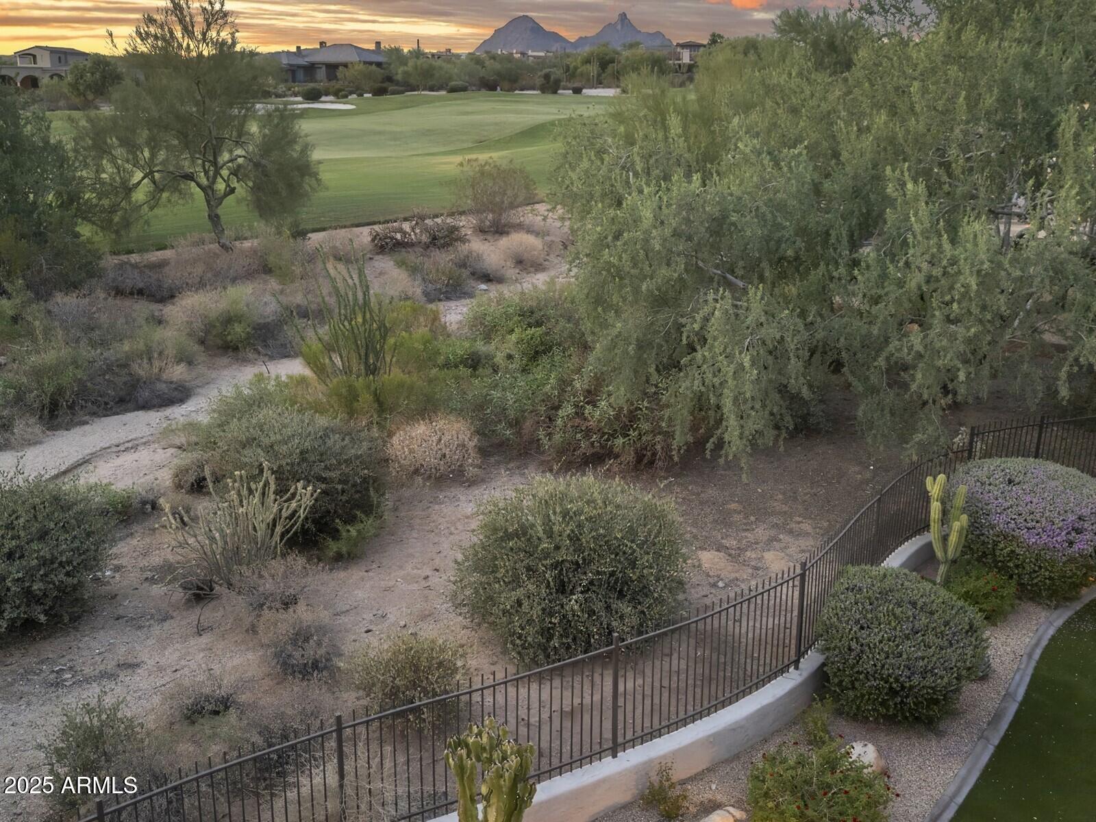 DC RANCH - Residential