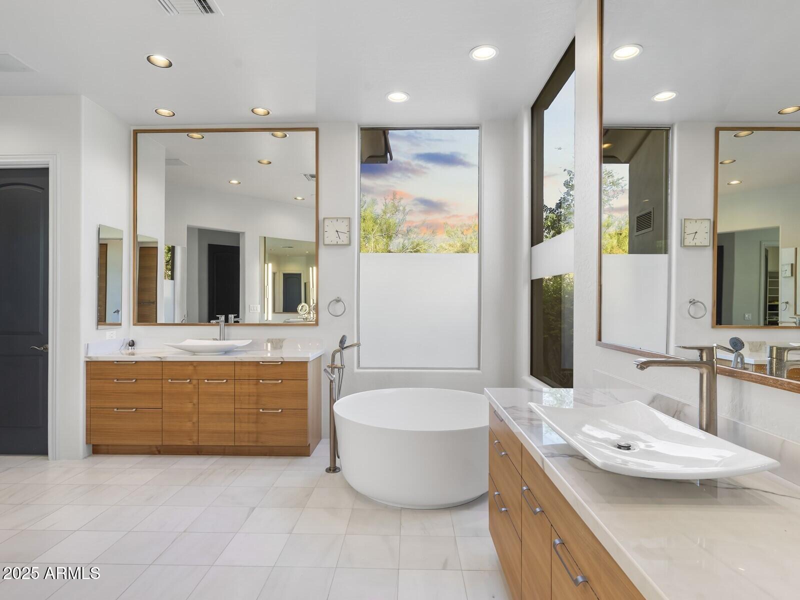 DC RANCH - Residential