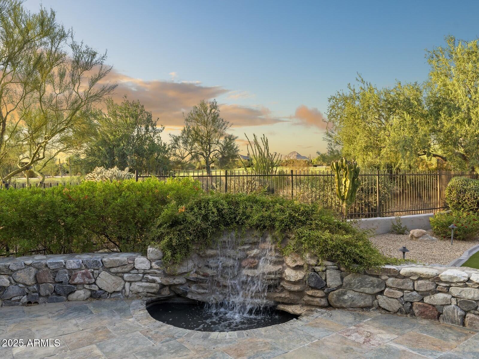 DC RANCH - Residential