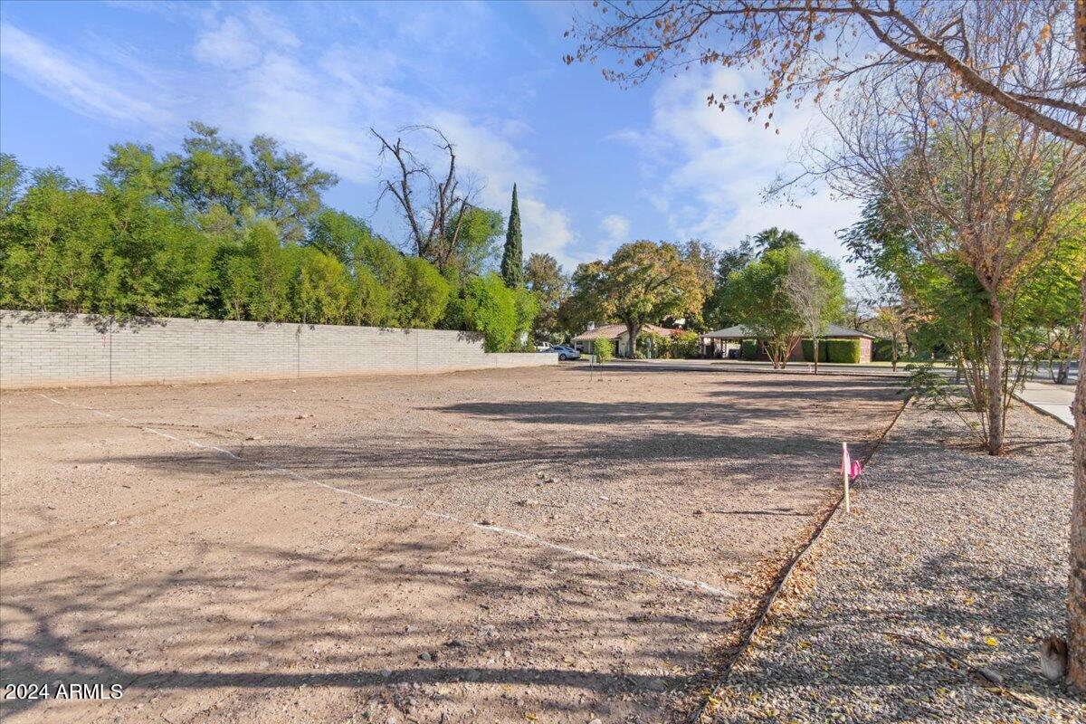 PARK TRACT - Land