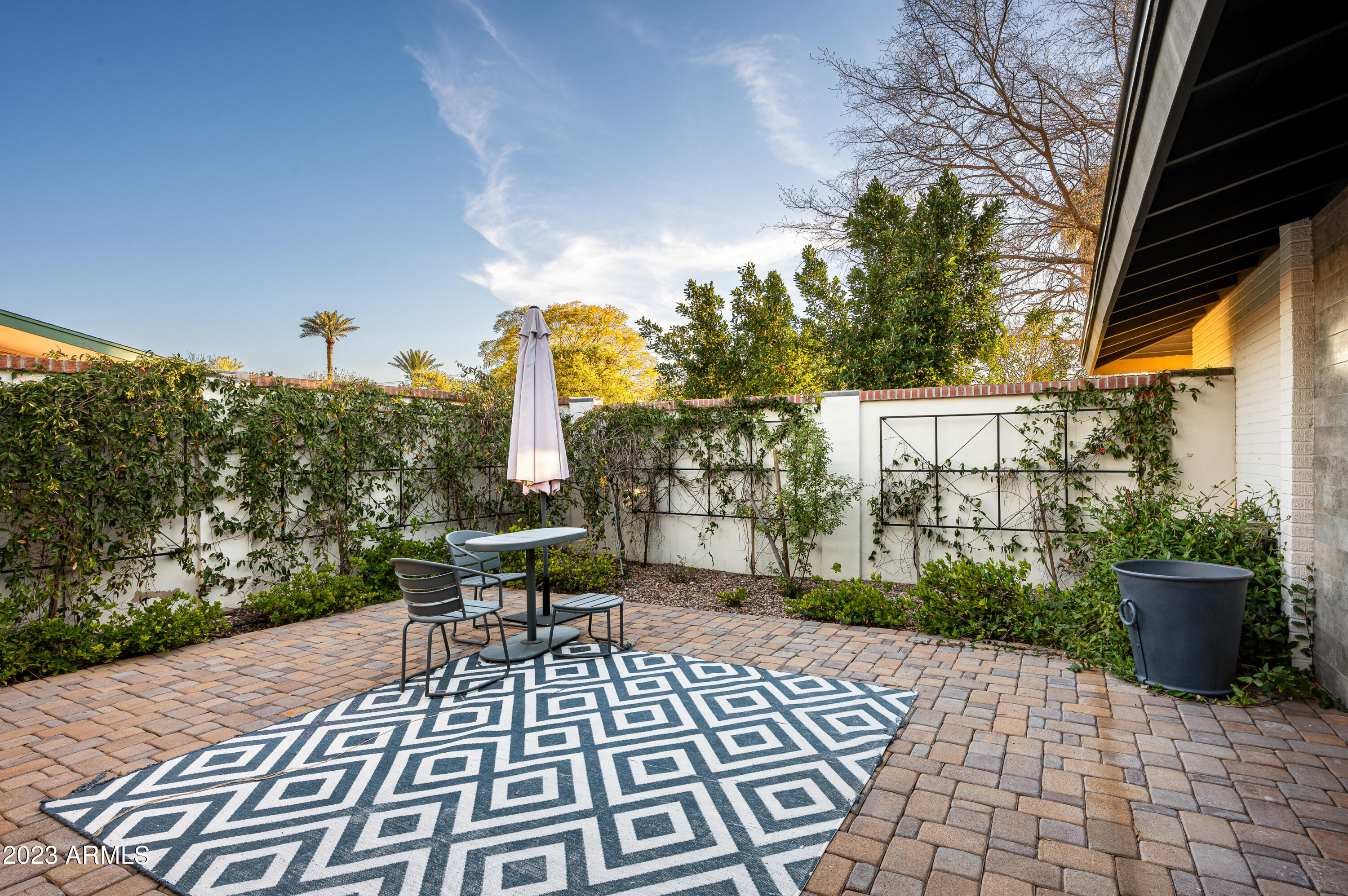 LAFAYETTE VILLA 3 - Residential