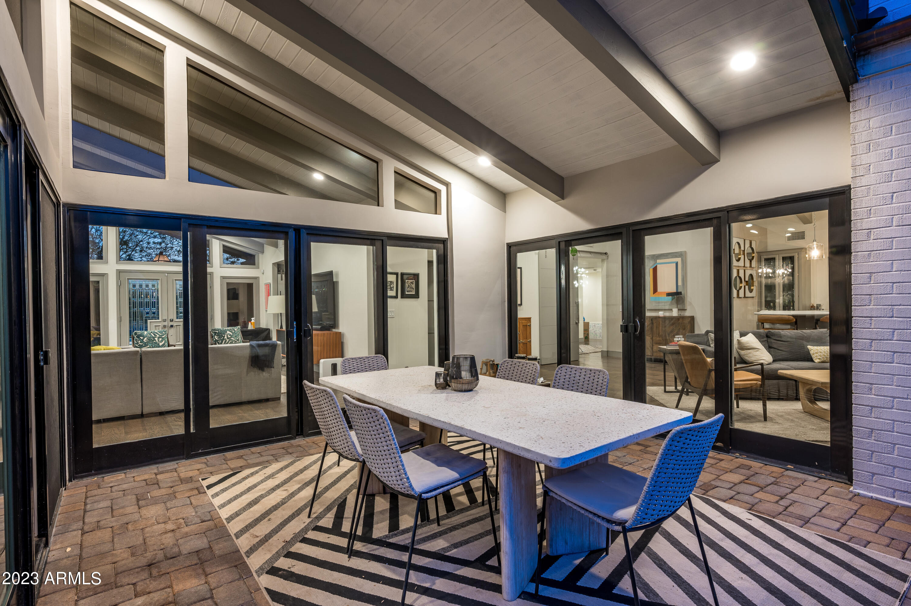 LAFAYETTE VILLA 3 - Residential