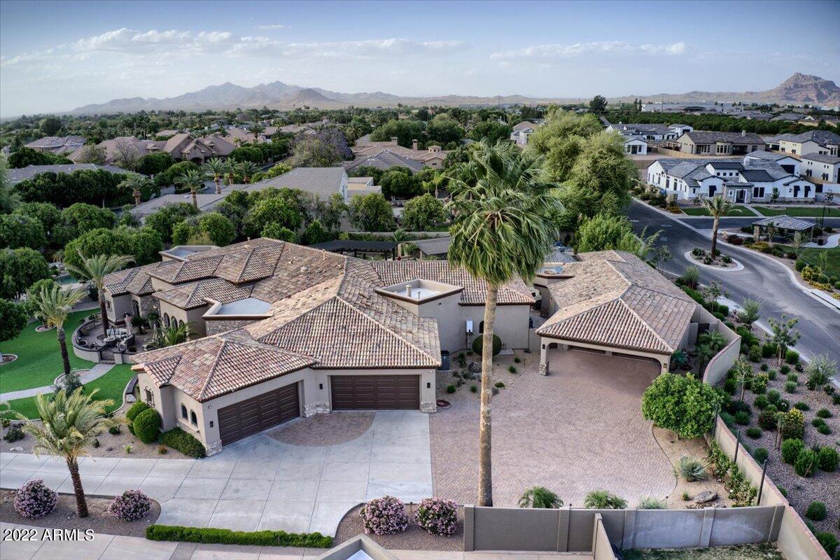 VISTA ESTANCIA - Residential