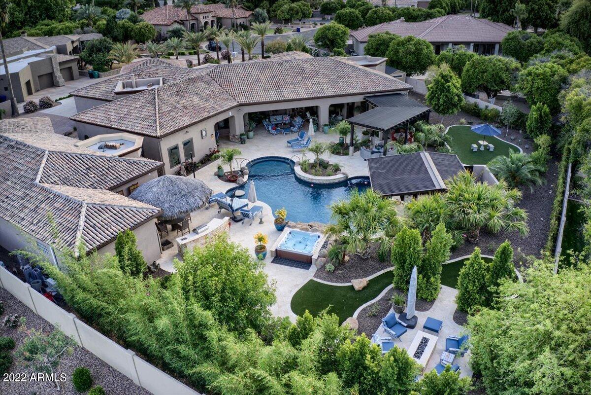 VISTA ESTANCIA - Residential