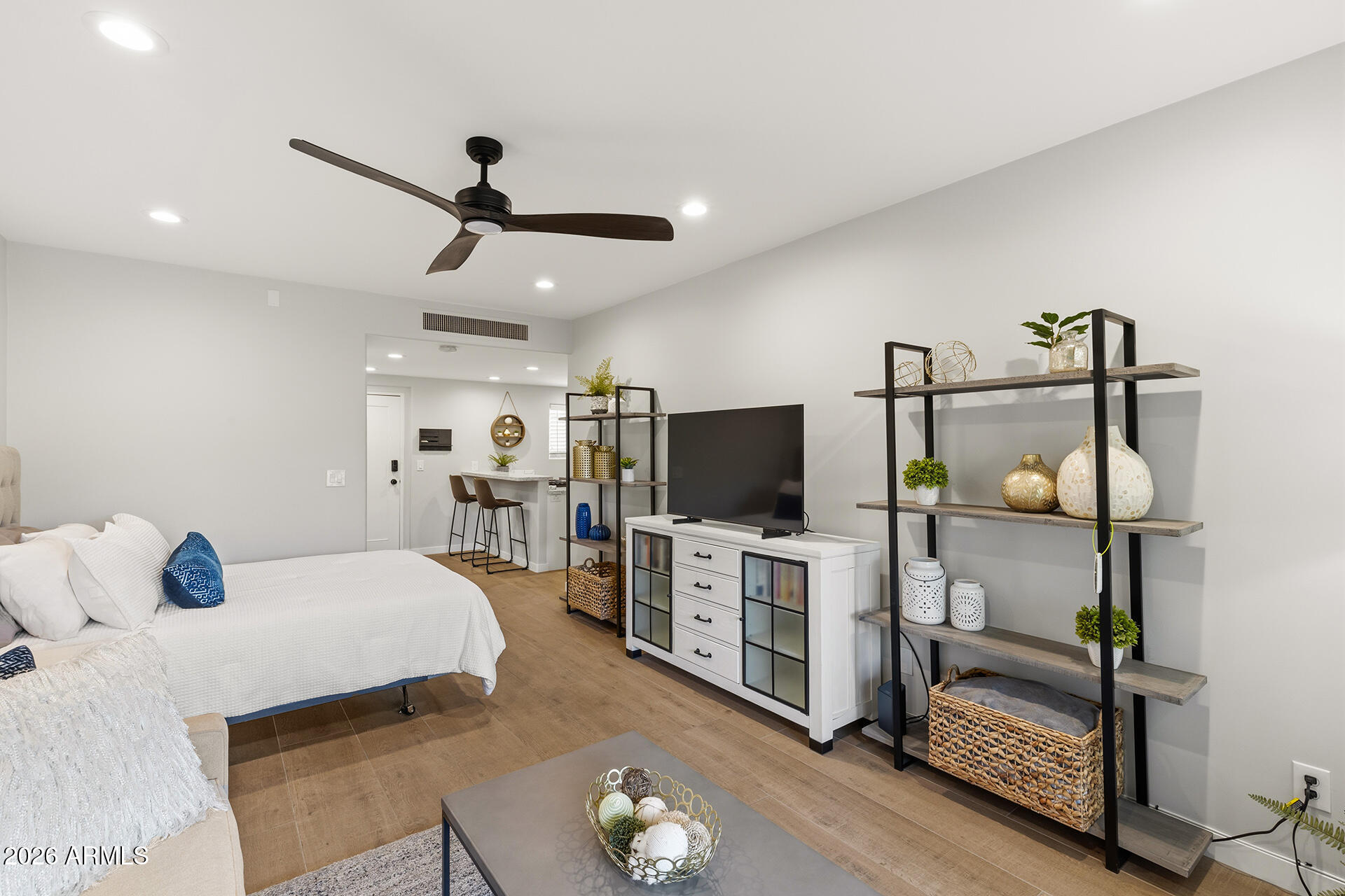 SCOTTSDALE CONDOMINIUMS AMD - Residential